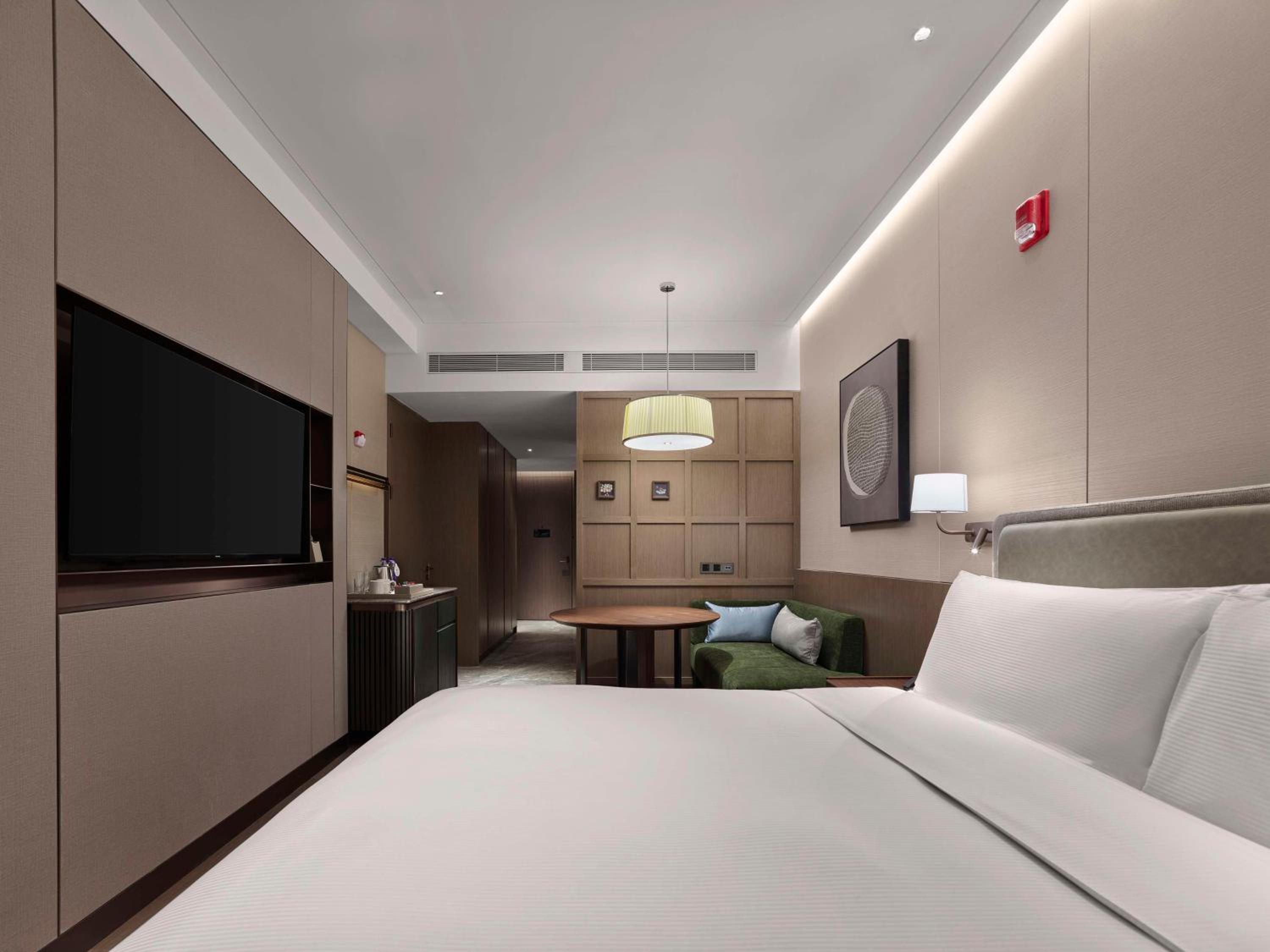 King Room - Mobility Accessible
