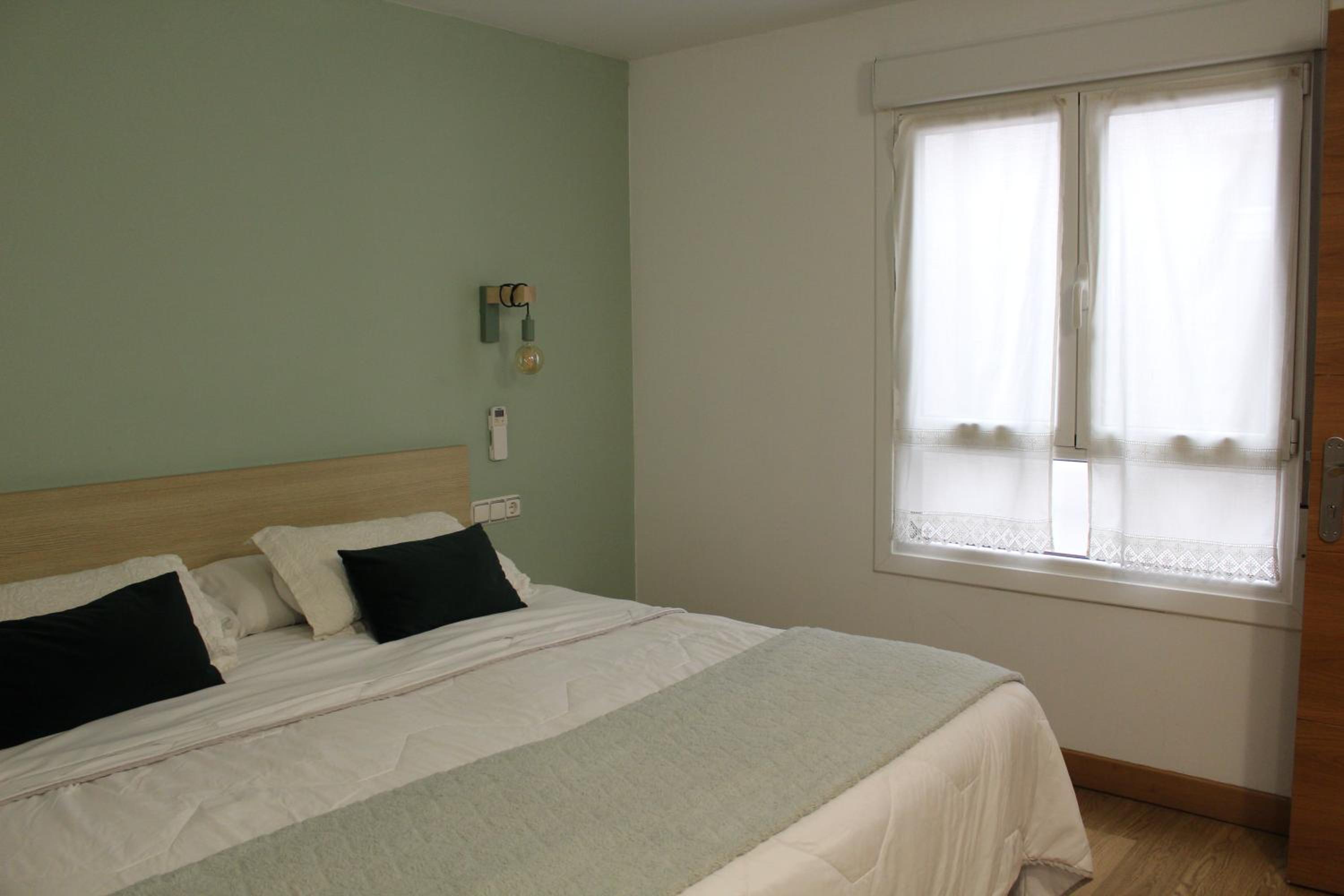 Double or Twin Room with Private External Bathroom photo 3