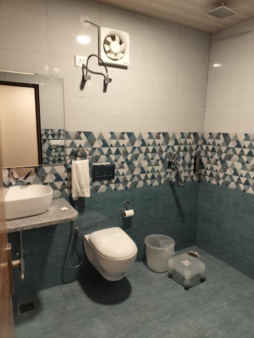 Deluxe Double Room with Balcony photo 3