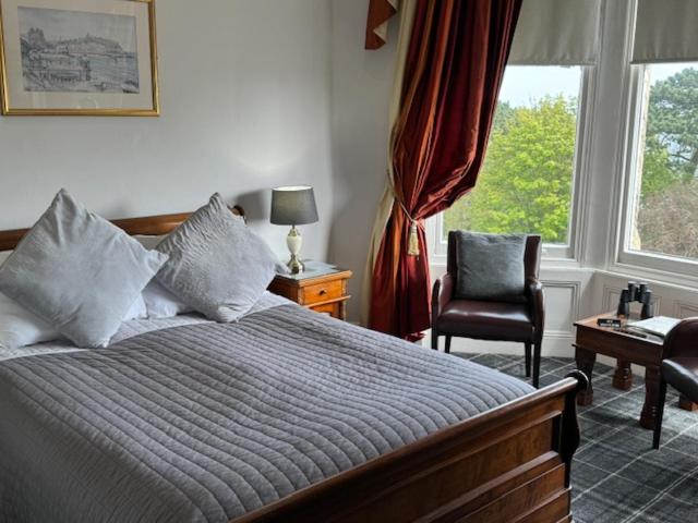 Premier Sea View