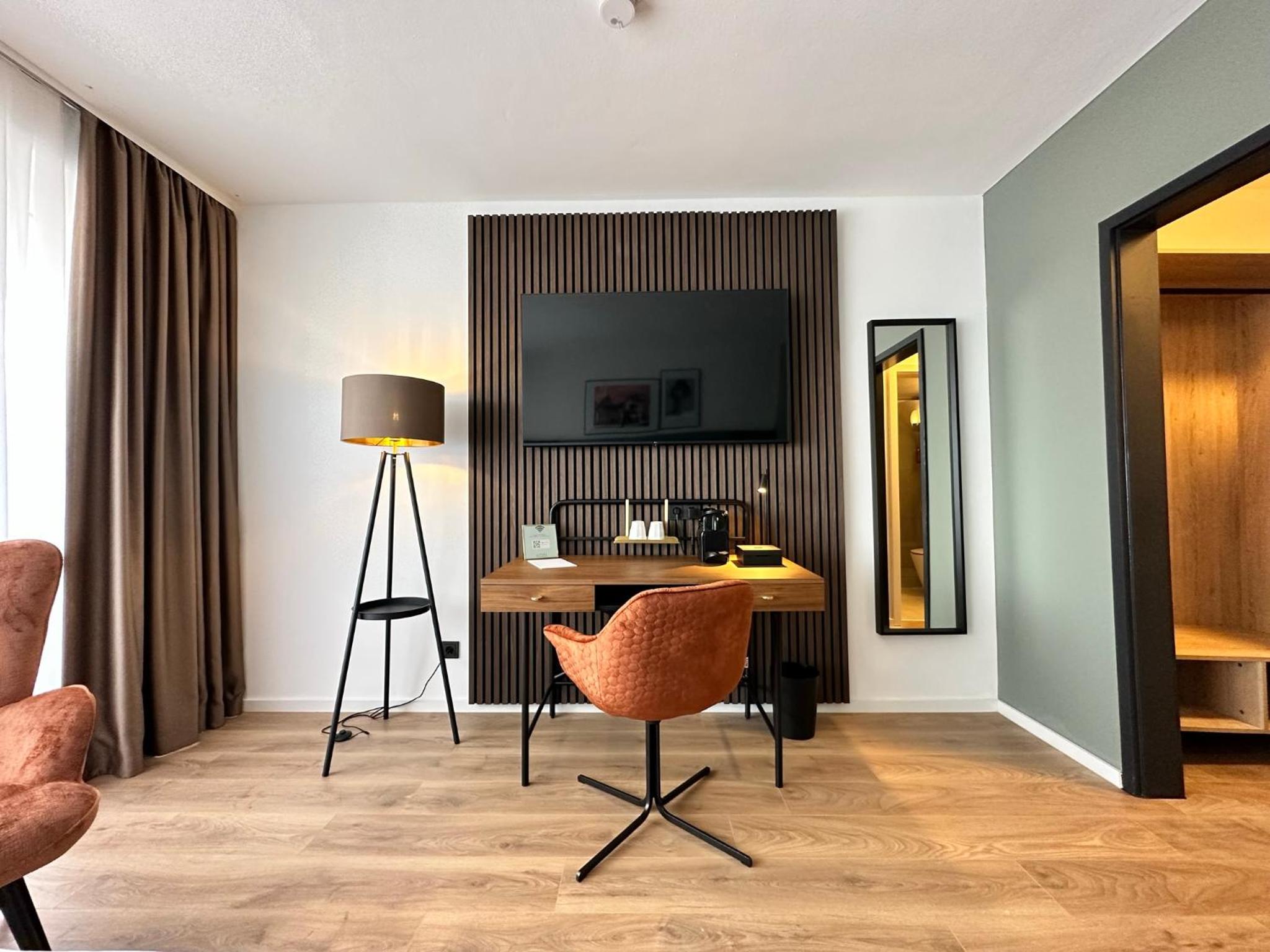 Business King Room - Photo 25