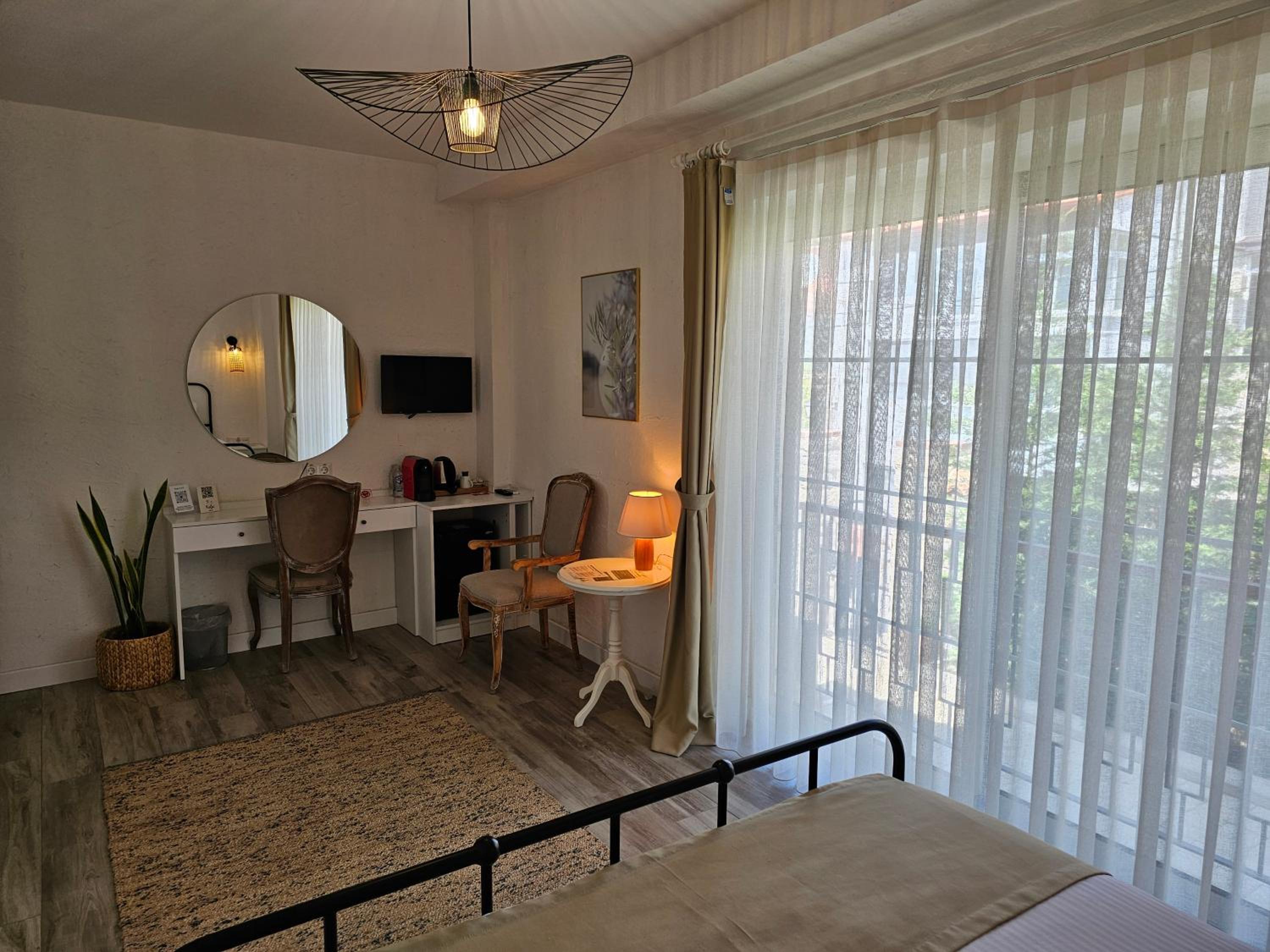 Double Room with Extra Bed - Photo 2