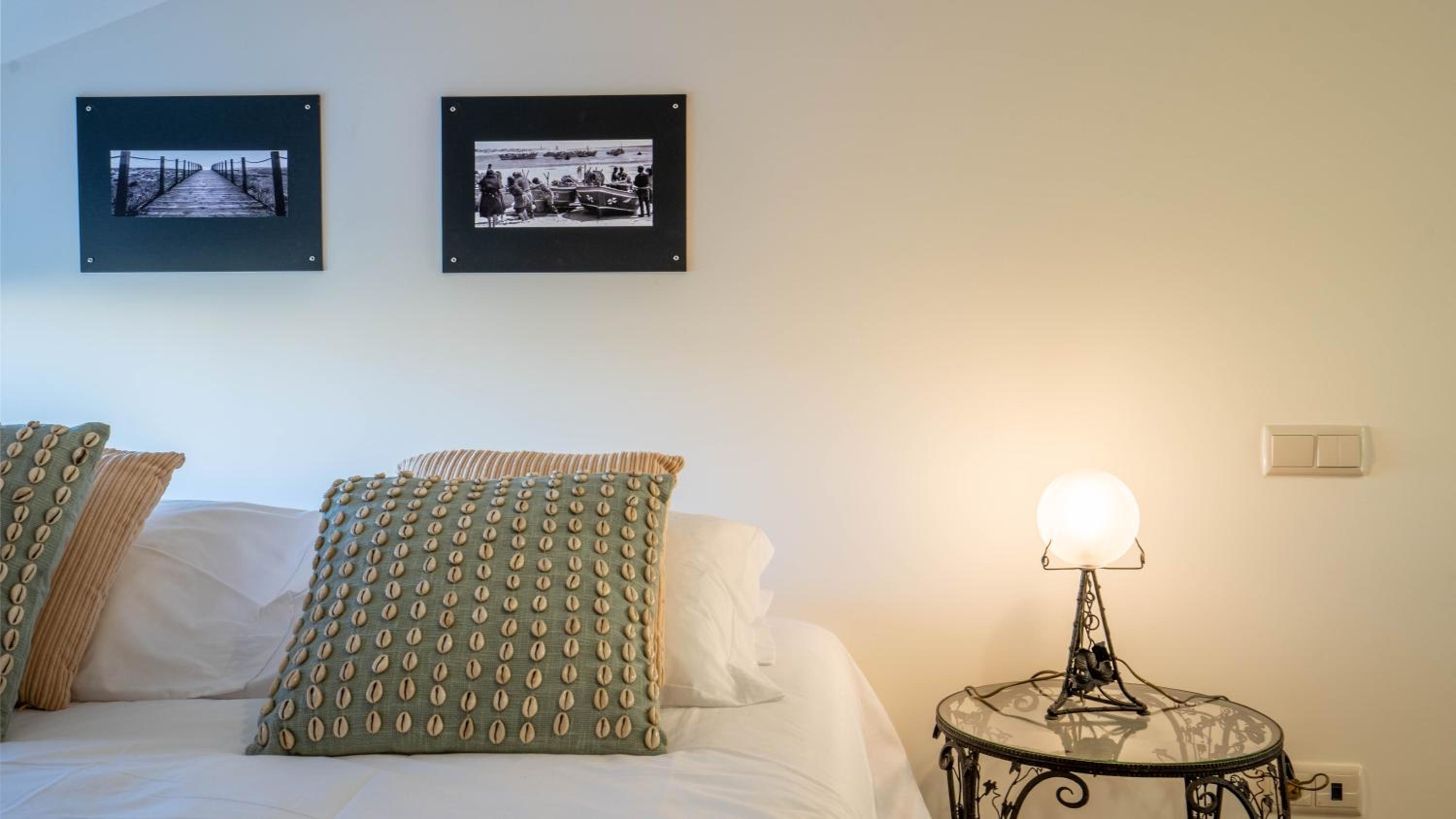 One-Bedroom House photo 1