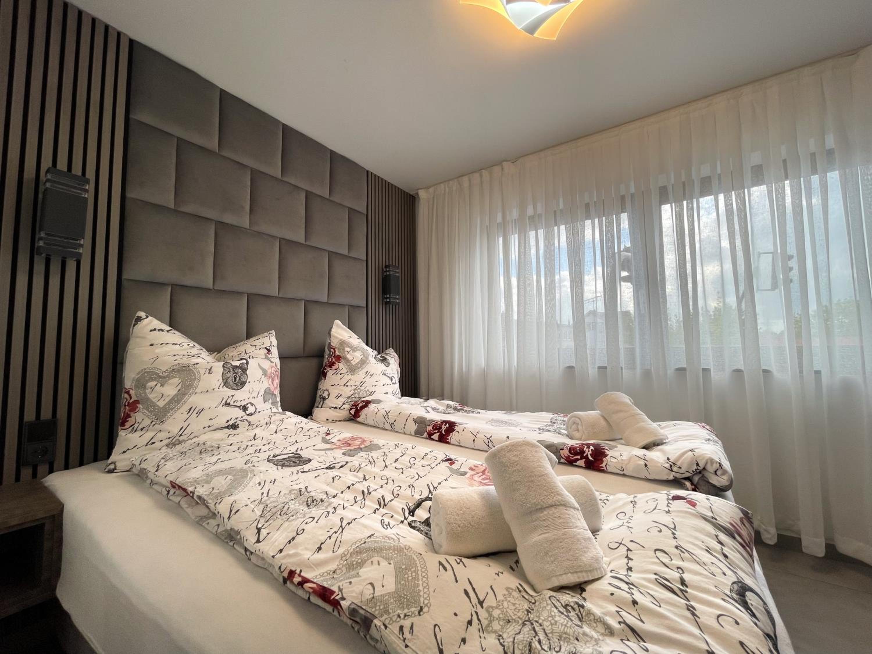 Double Room with Private Bathroom photo 1