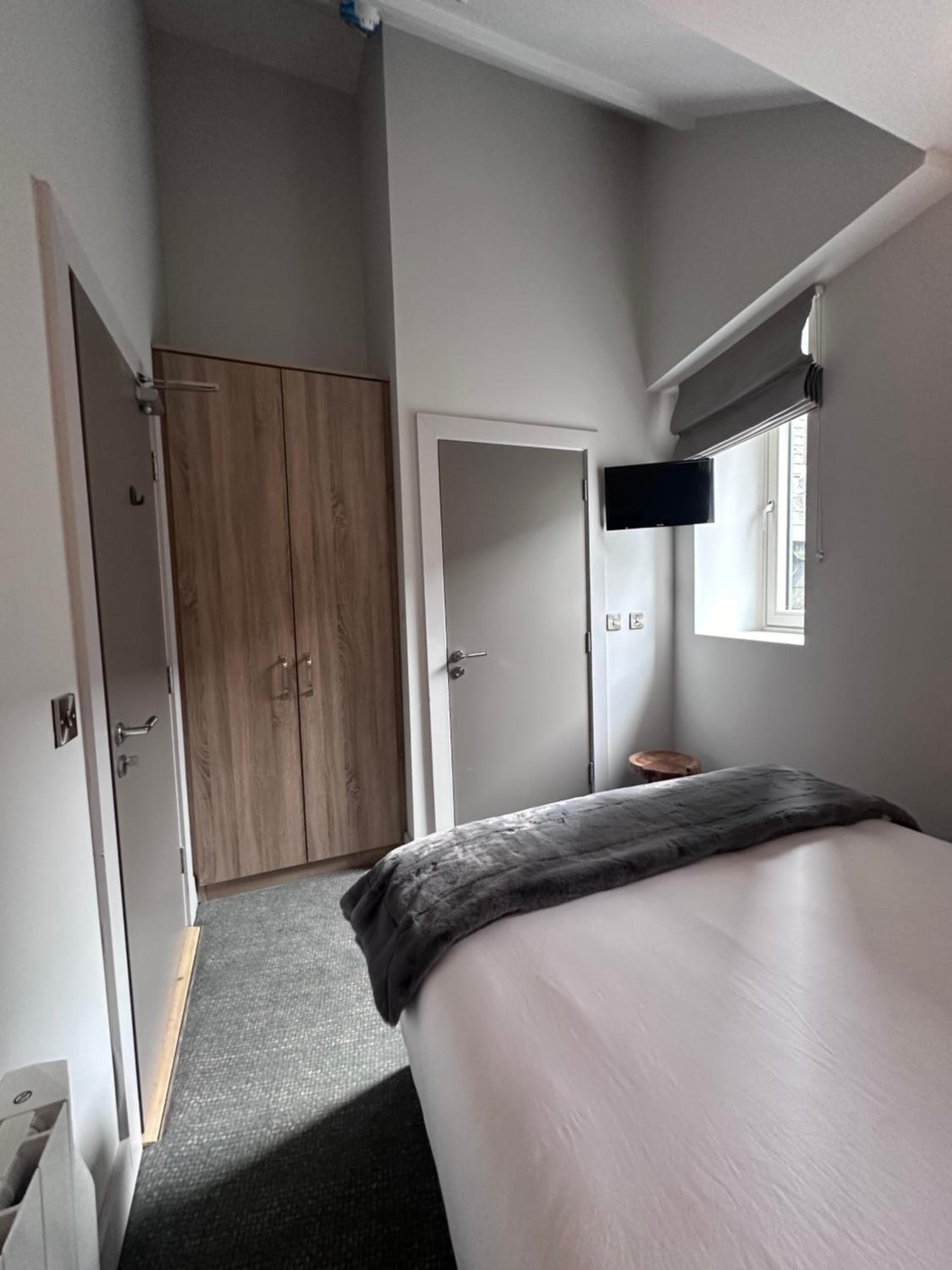 Small Double Room photo 2