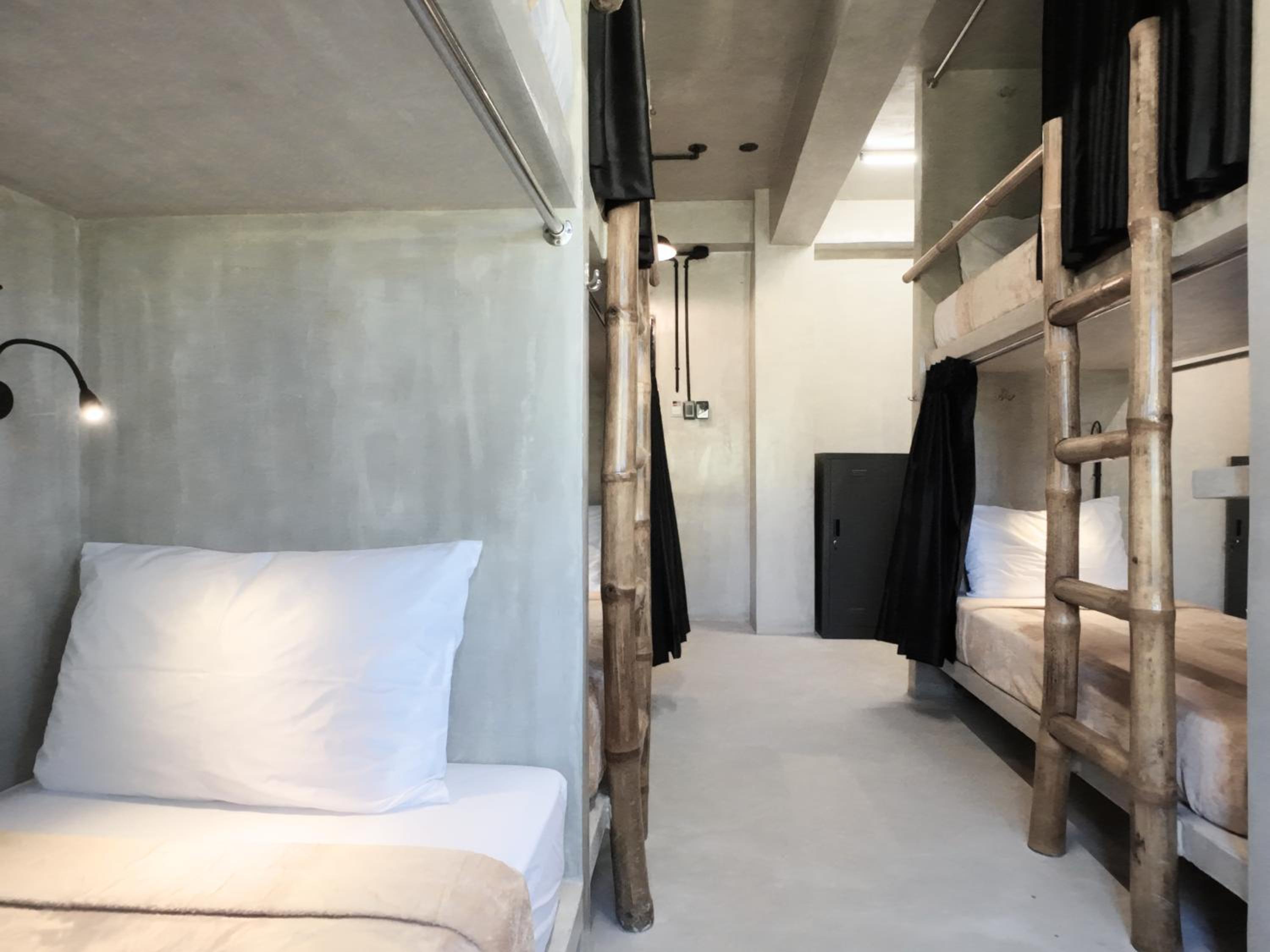 Bed in 10-Bed Mixed Dormitory Room photo 2