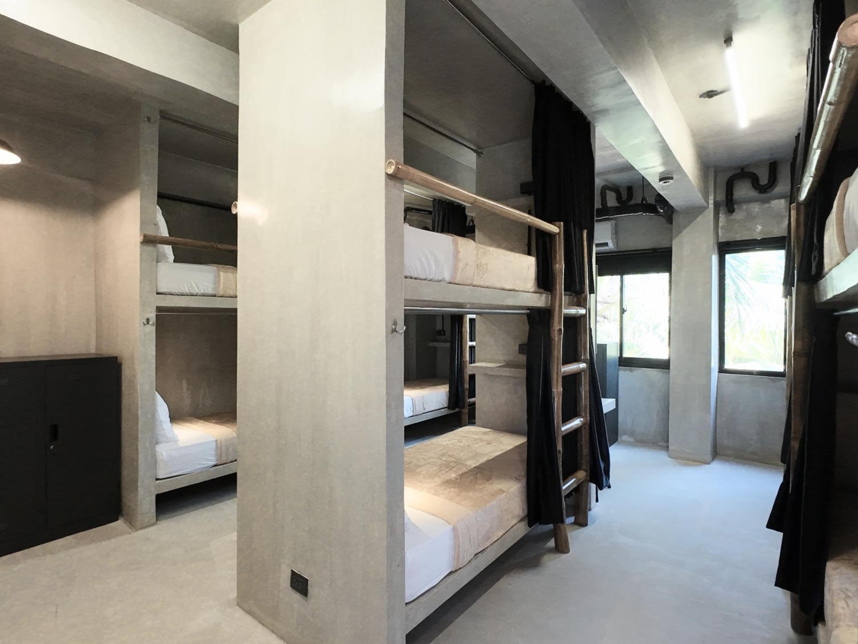 Bed in 10-Bed Mixed Dormitory Room photo 3