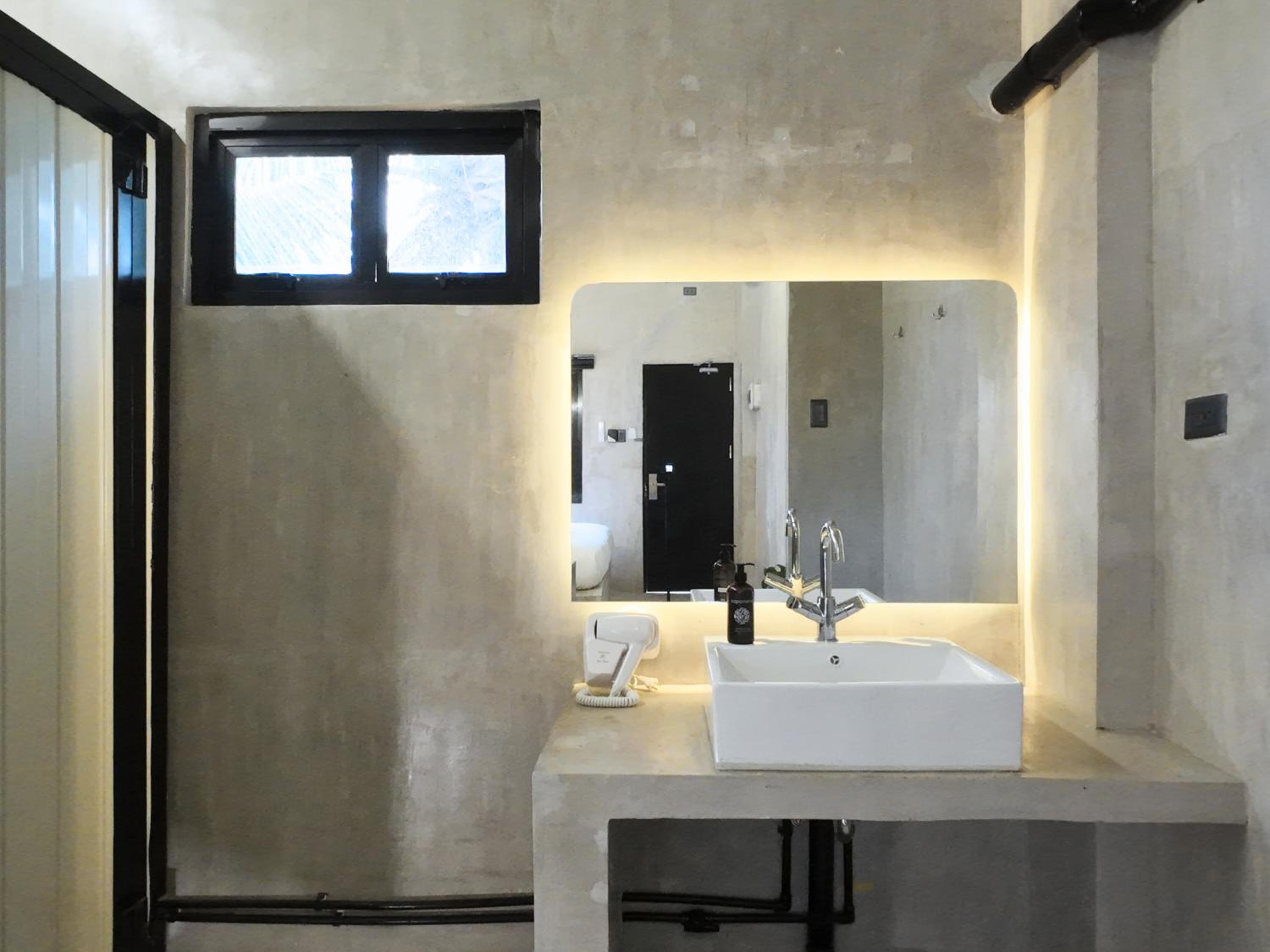 Double Room with Private Bathroom photo 3