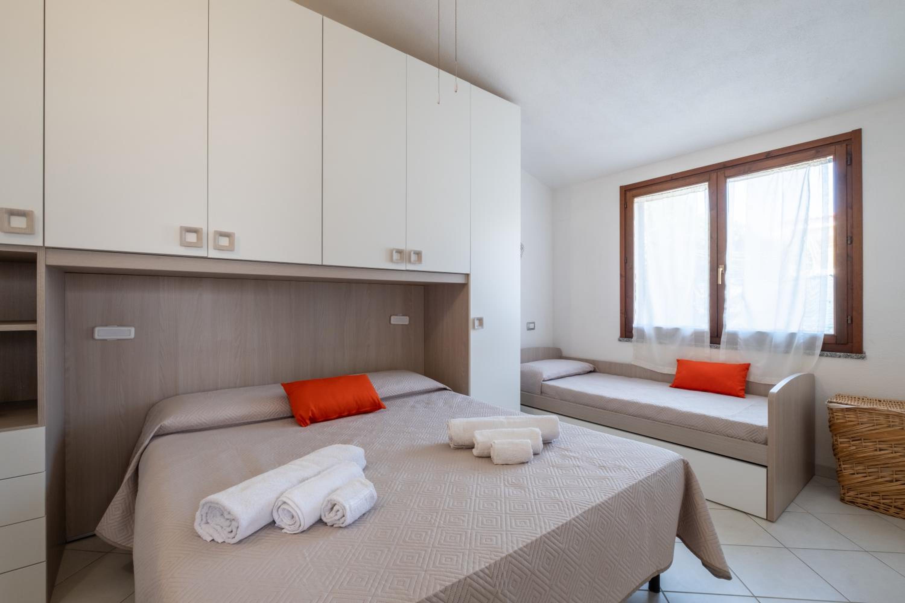 Two-Bedroom House photo 3