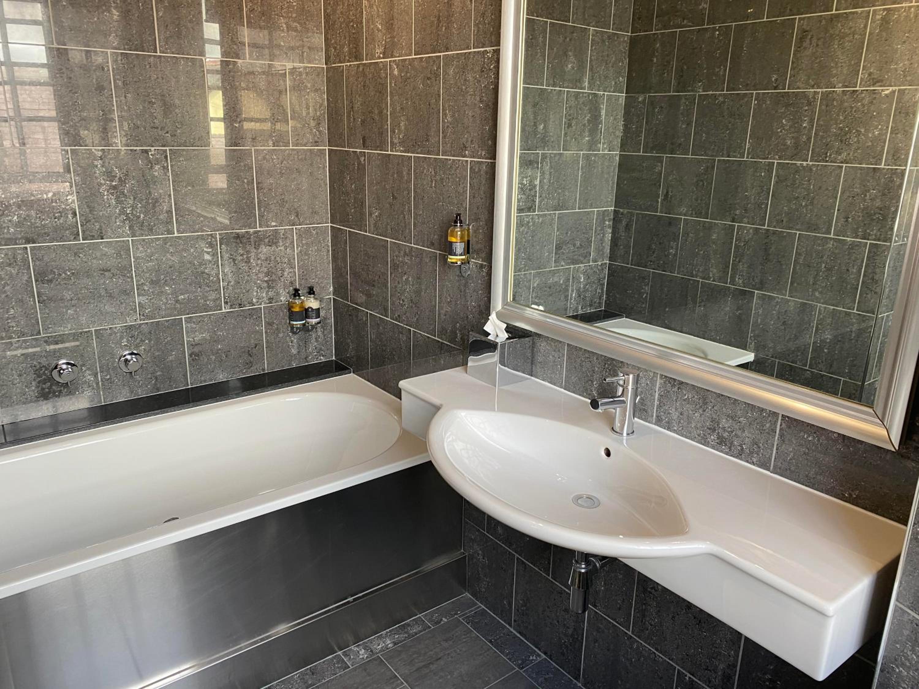 Deluxe Double Room photo 3