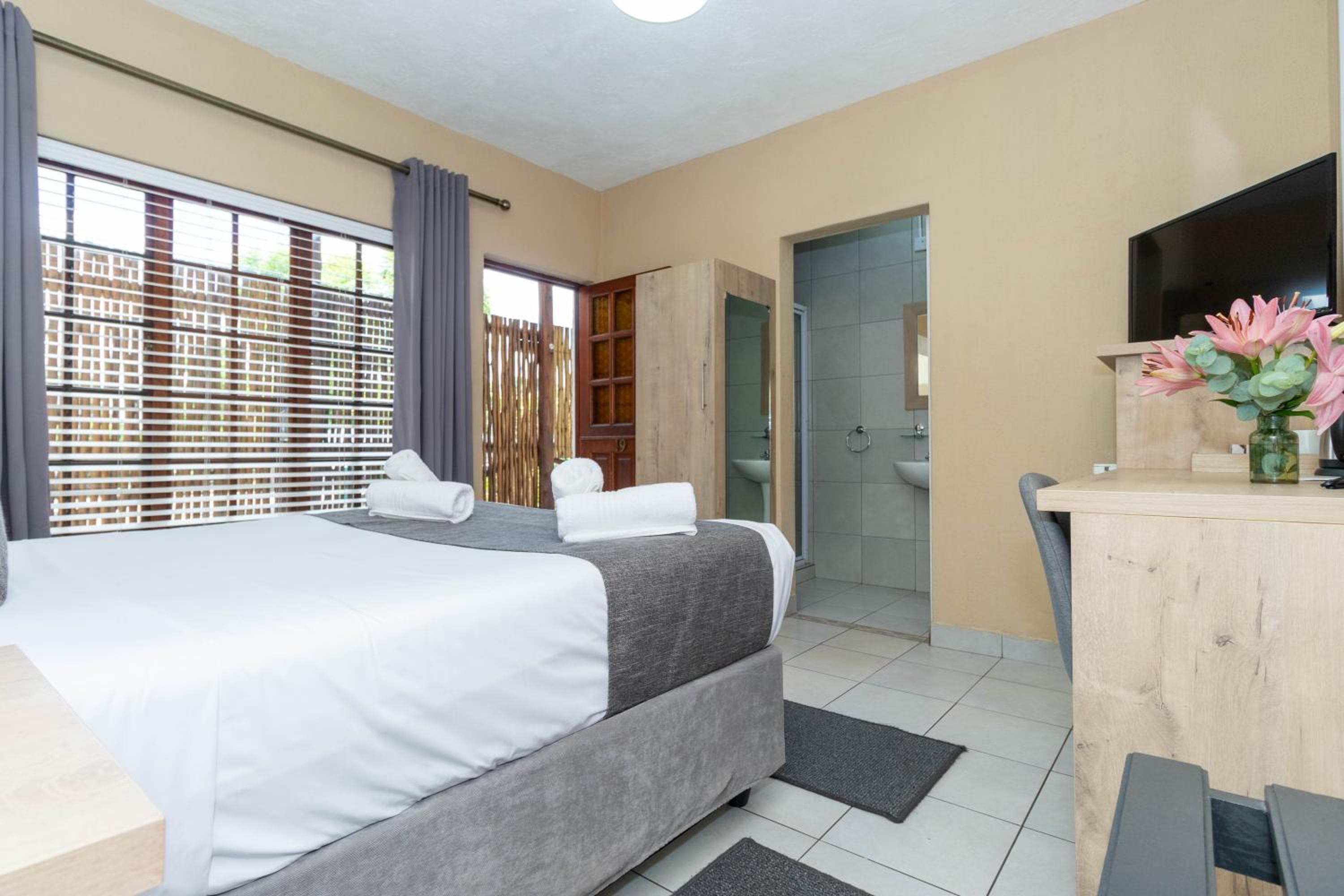 Budget Double Room photo 1