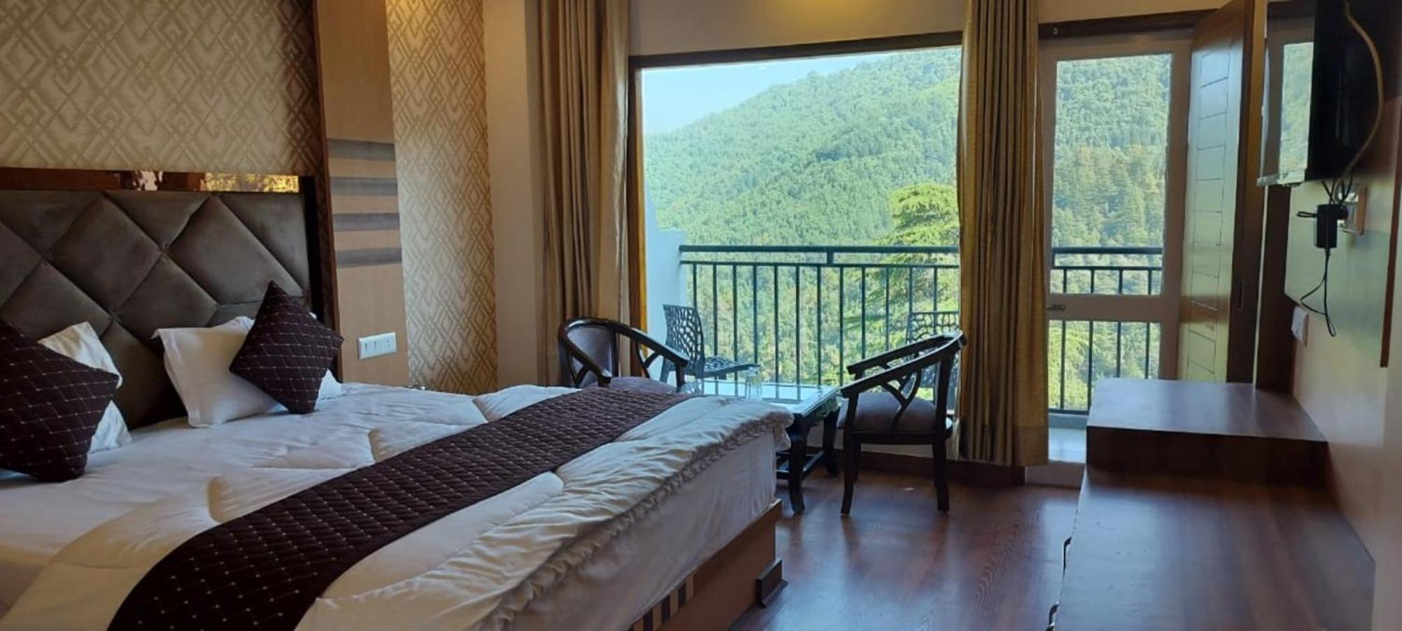 Deluxe Double Room with Balcony