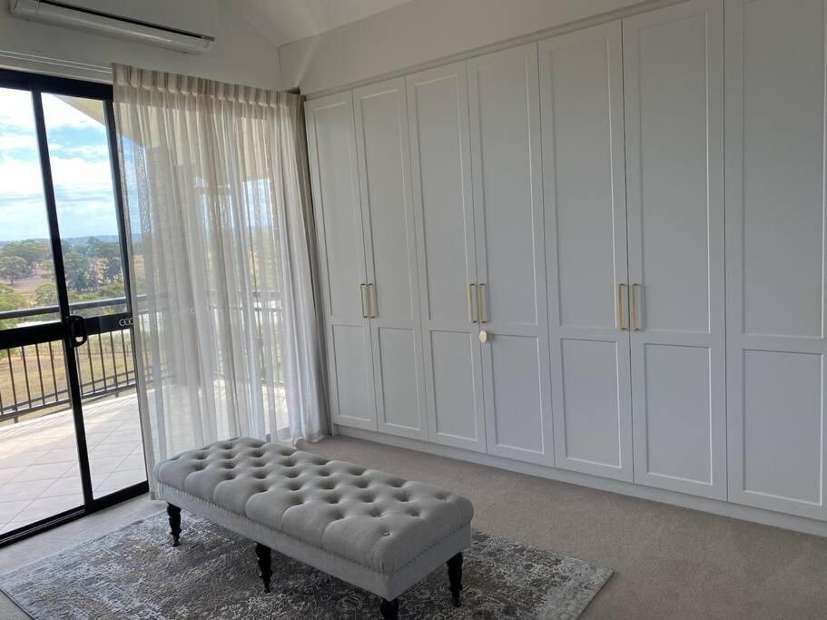 Deluxe King Suite photo 1