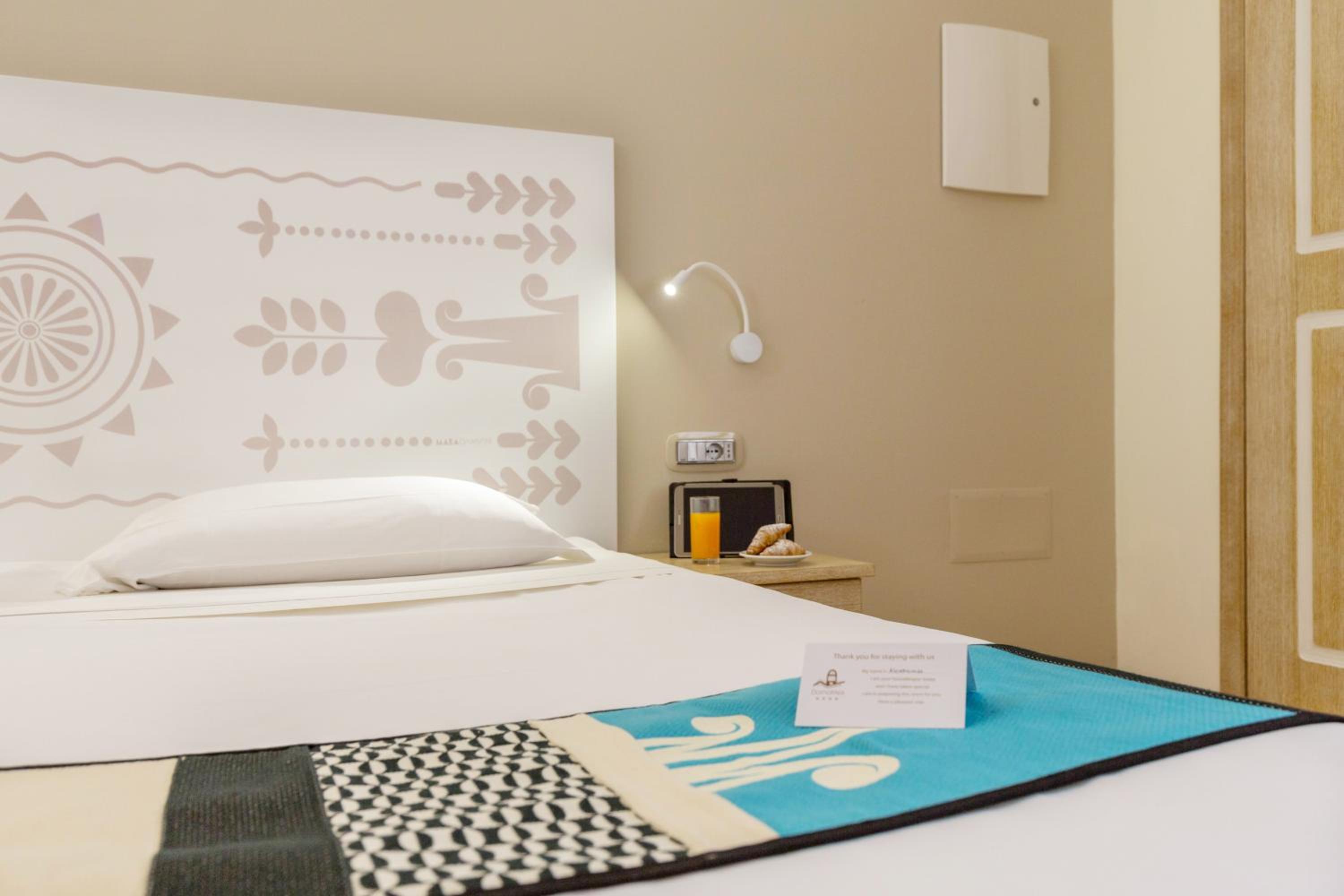 Double or Twin Room - Photo 22