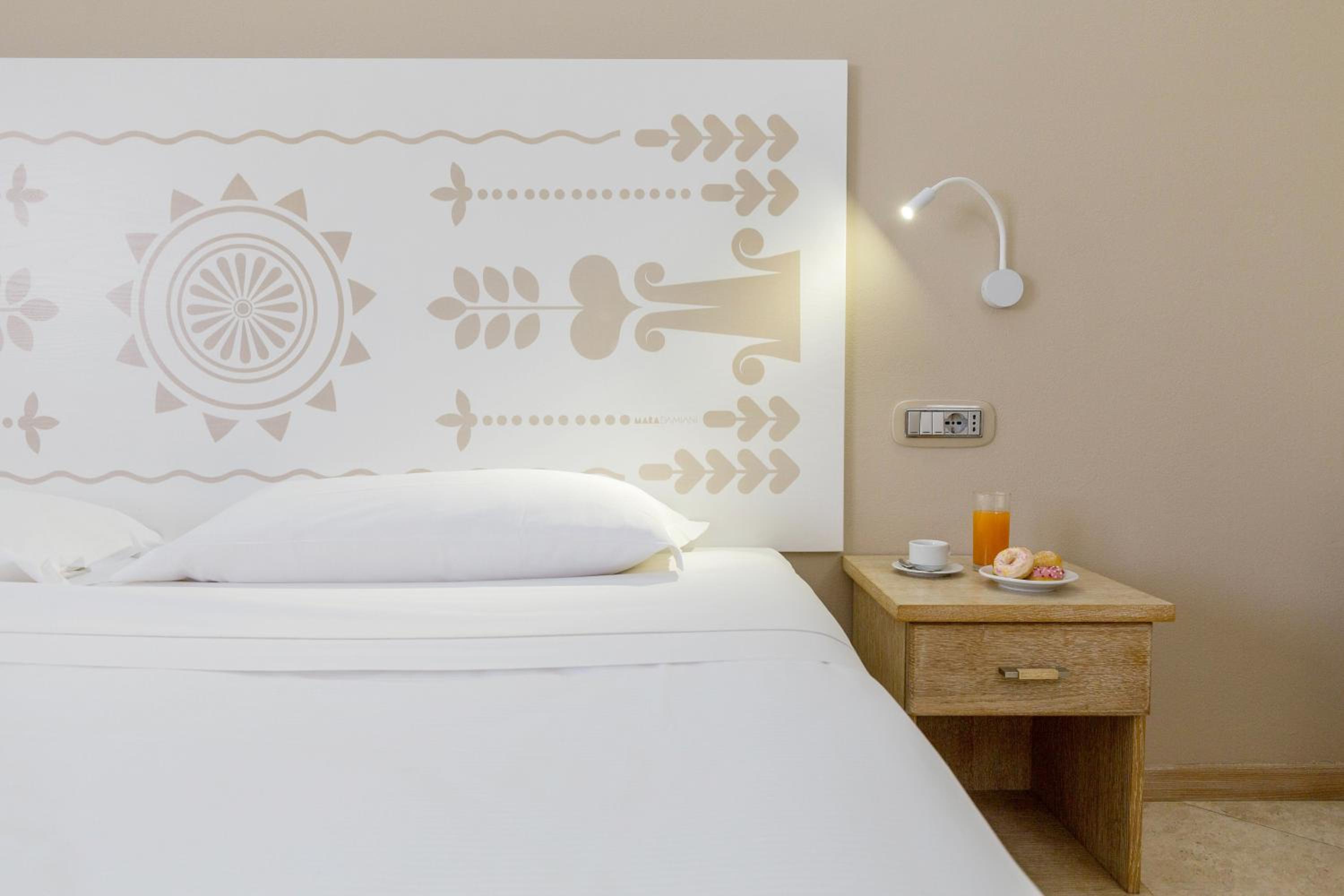 Double or Twin Room - Photo 23