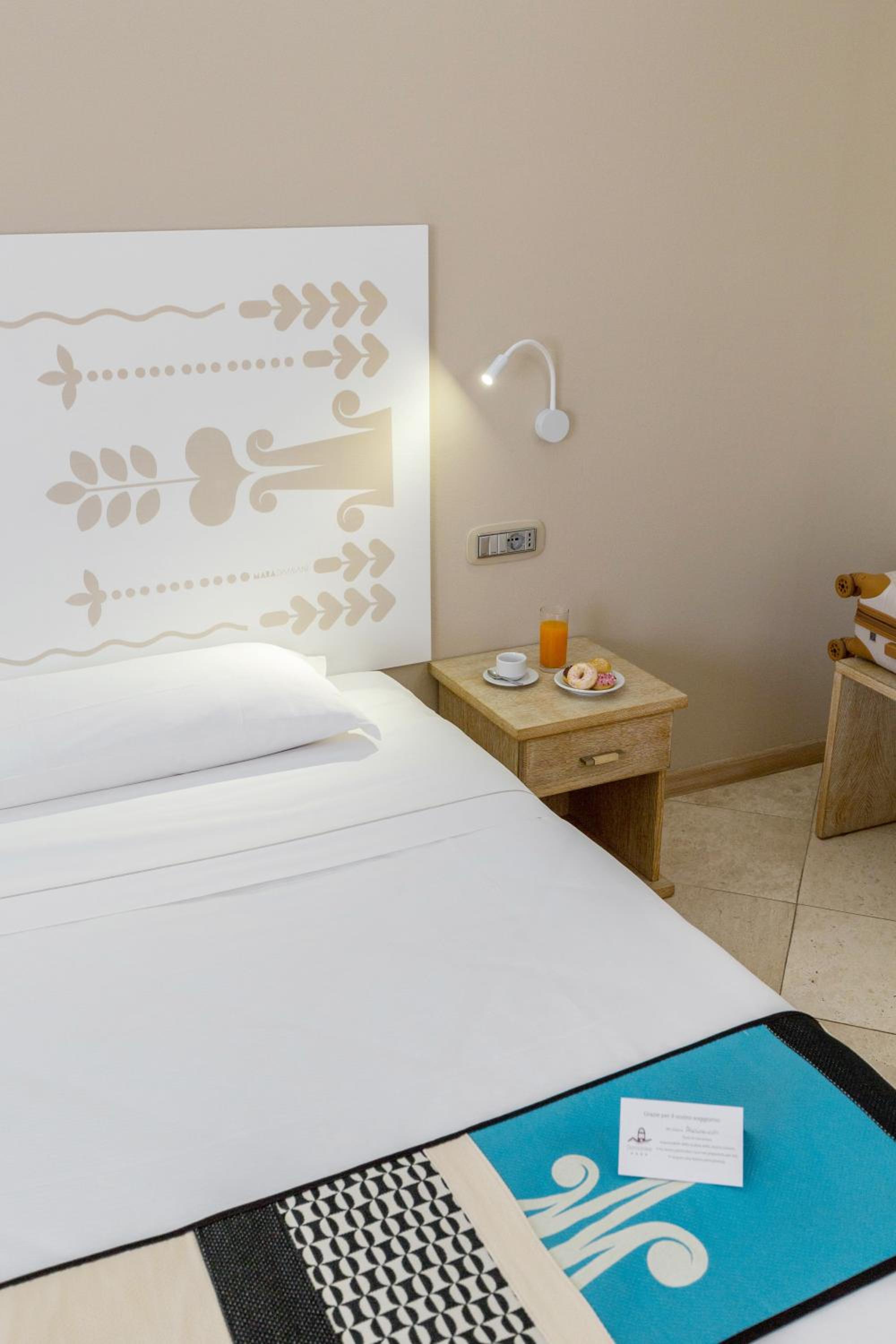 Double or Twin Room - Photo 13