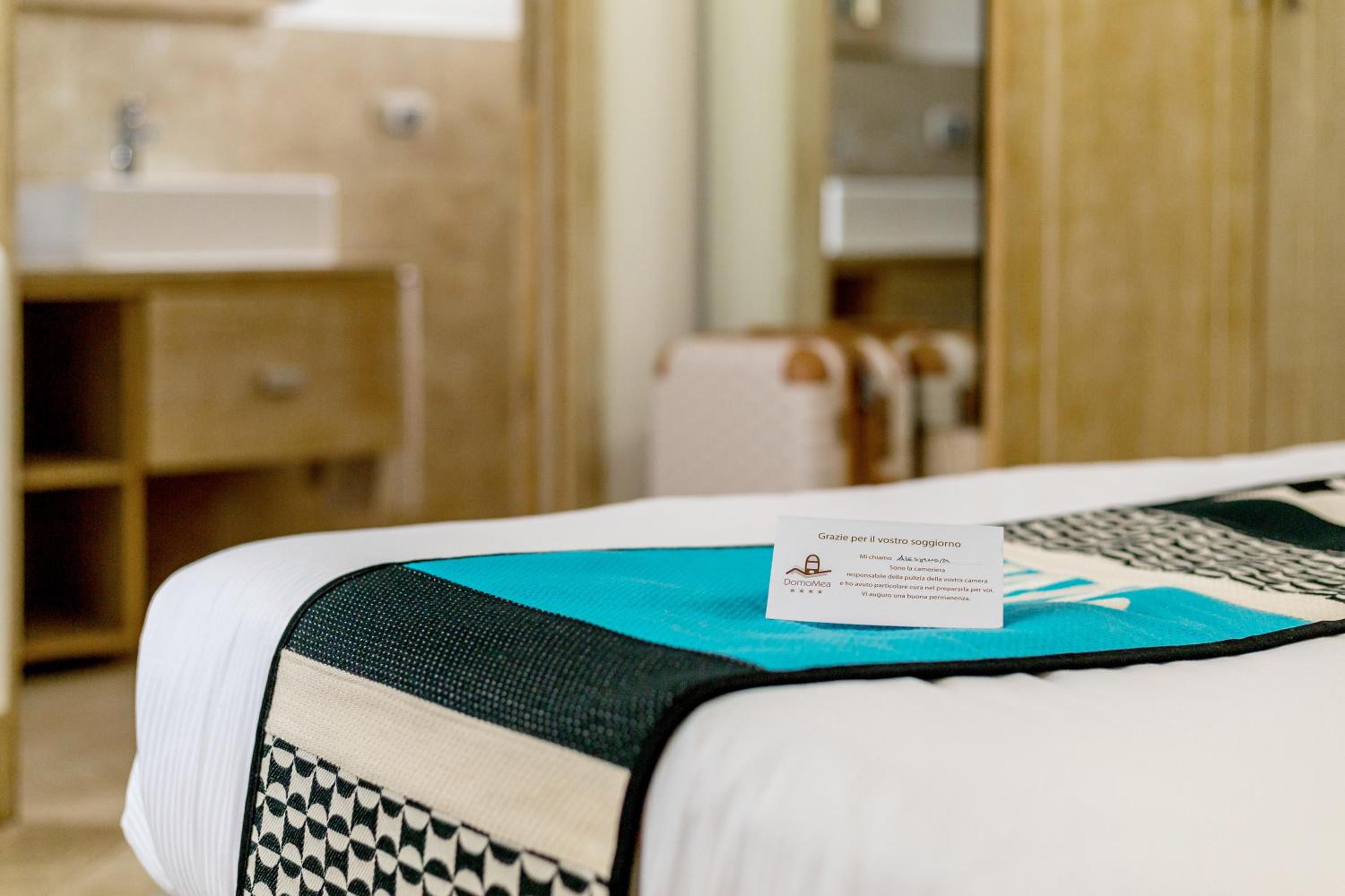 Double or Twin Room - Photo 9