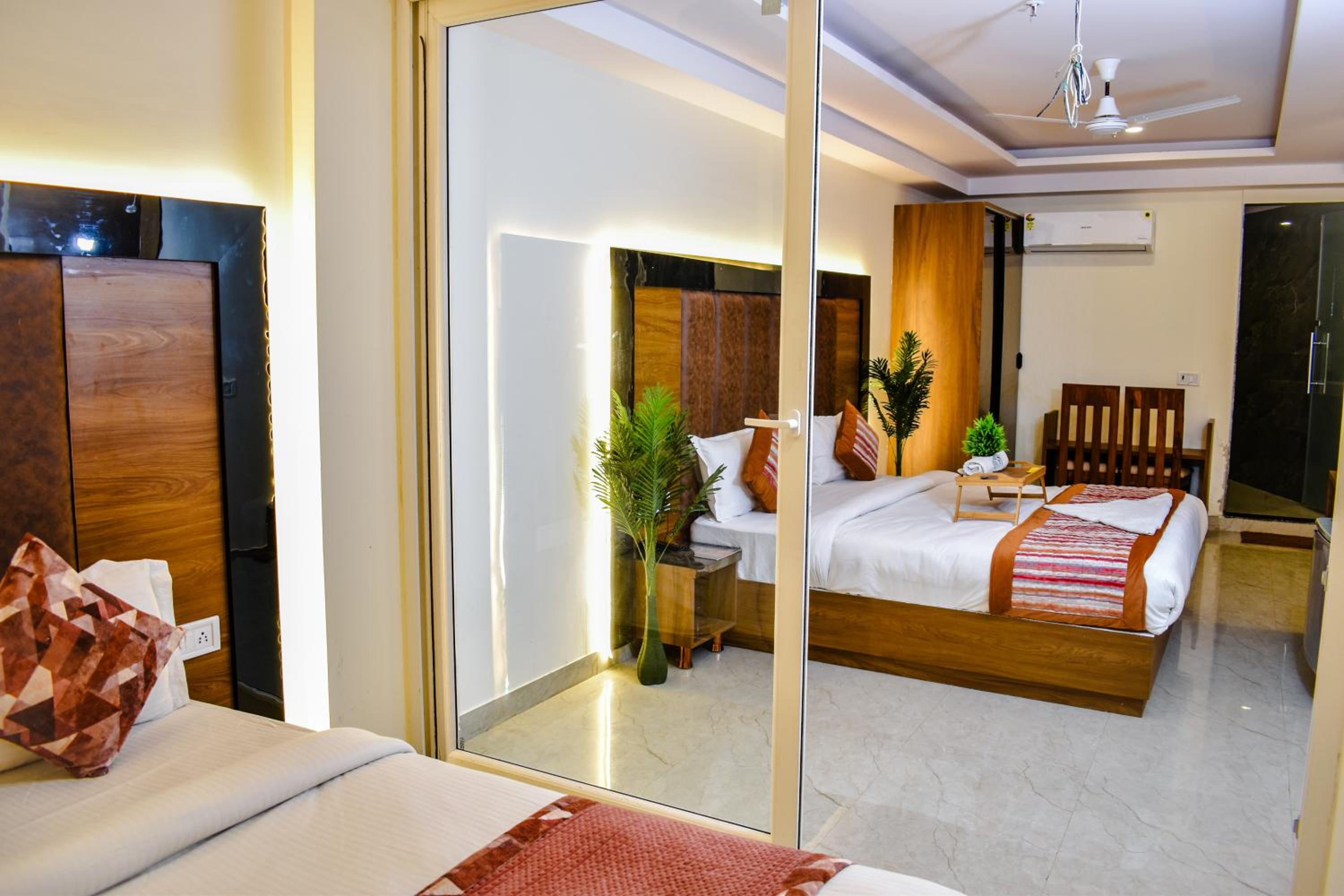 Family Room - Photo 8
