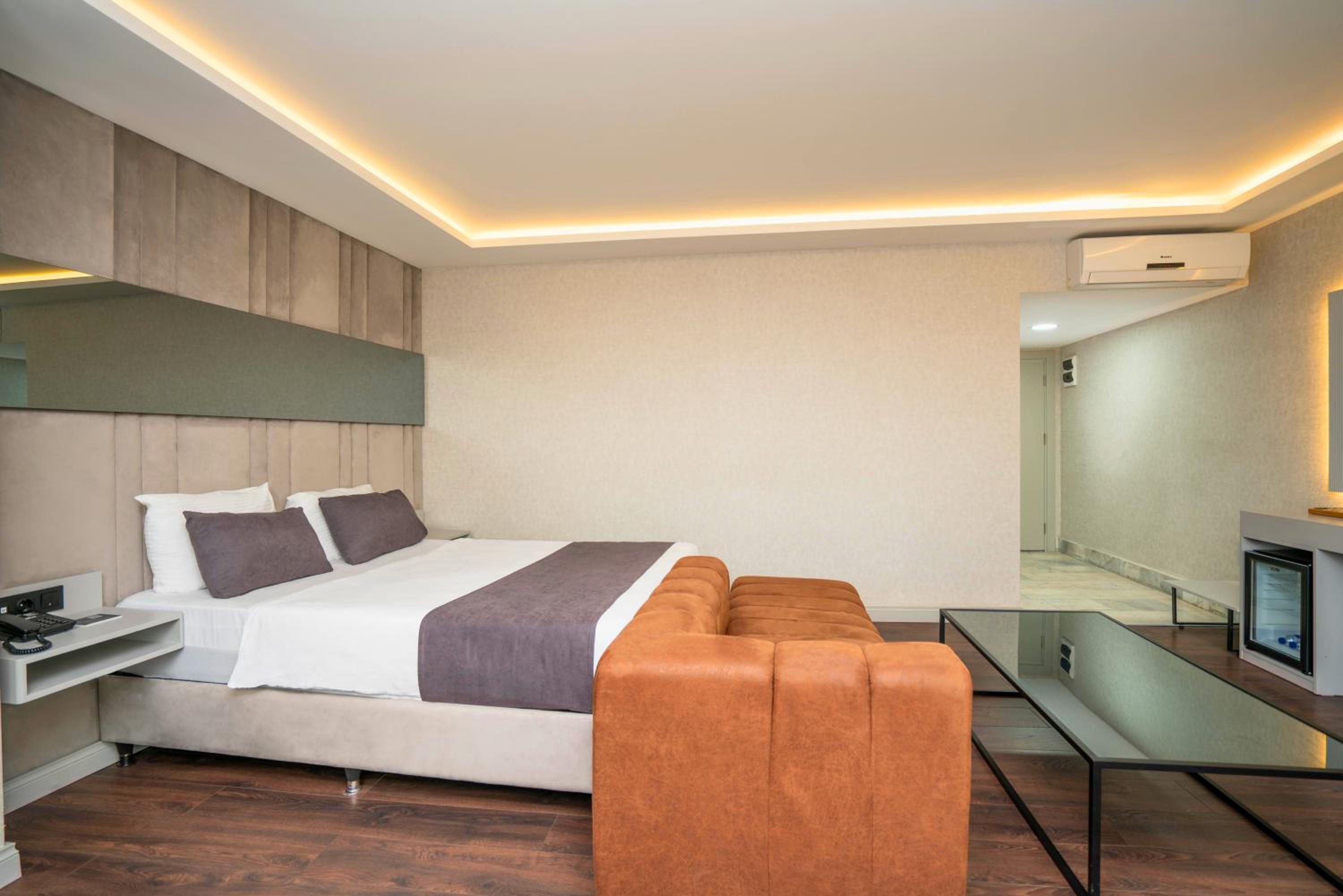 Deluxe Double Room - Photo 7