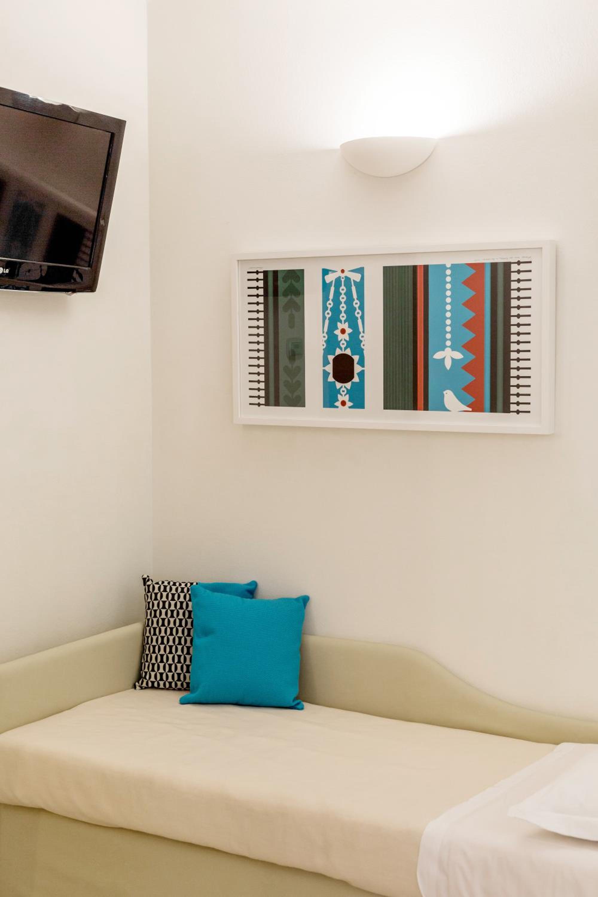 Triple Room - Photo 9