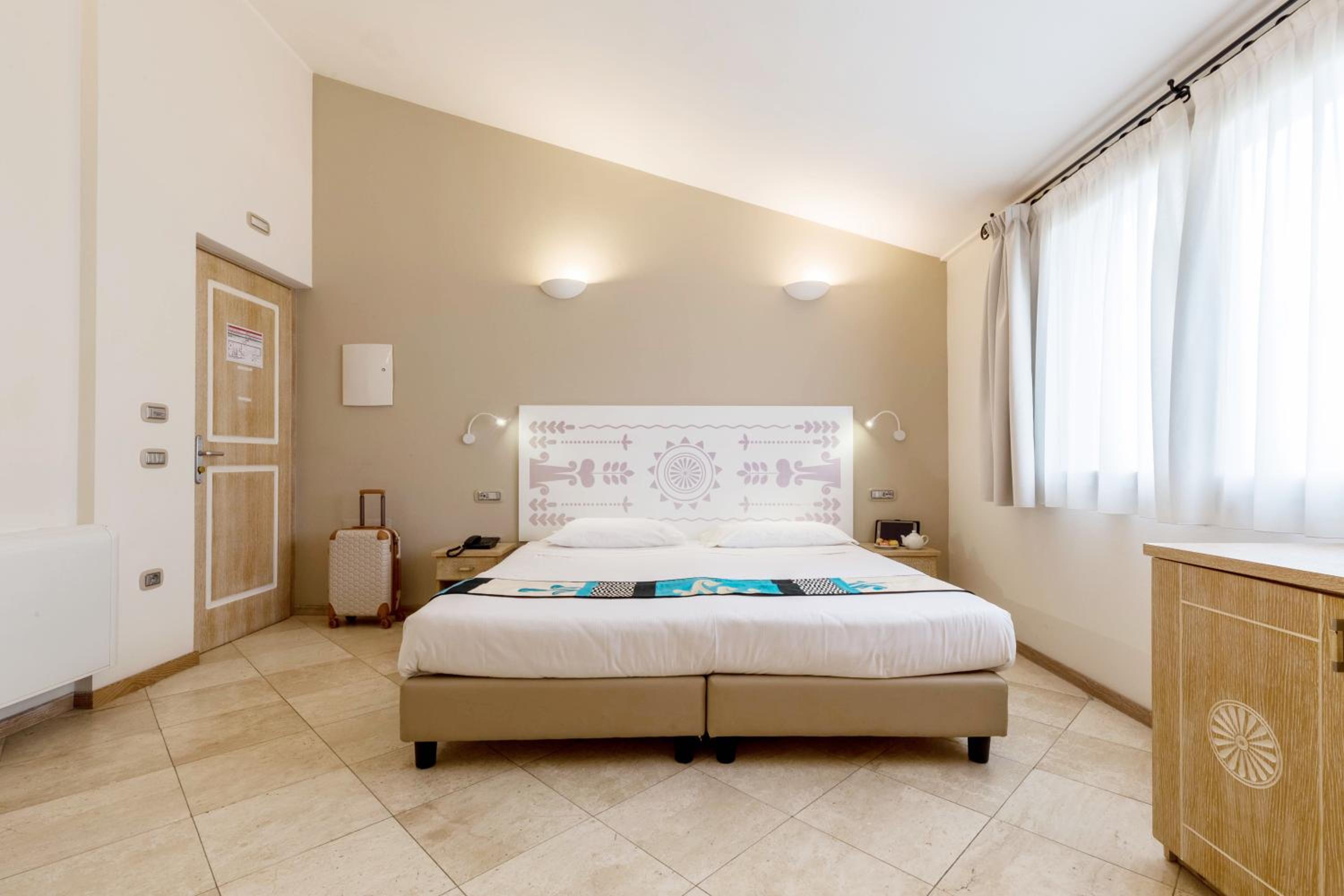 Triple Room - Photo 1