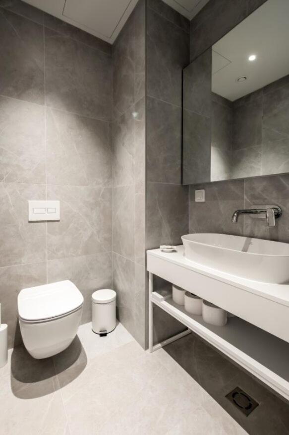 Penthouse Apartment - Photo 2