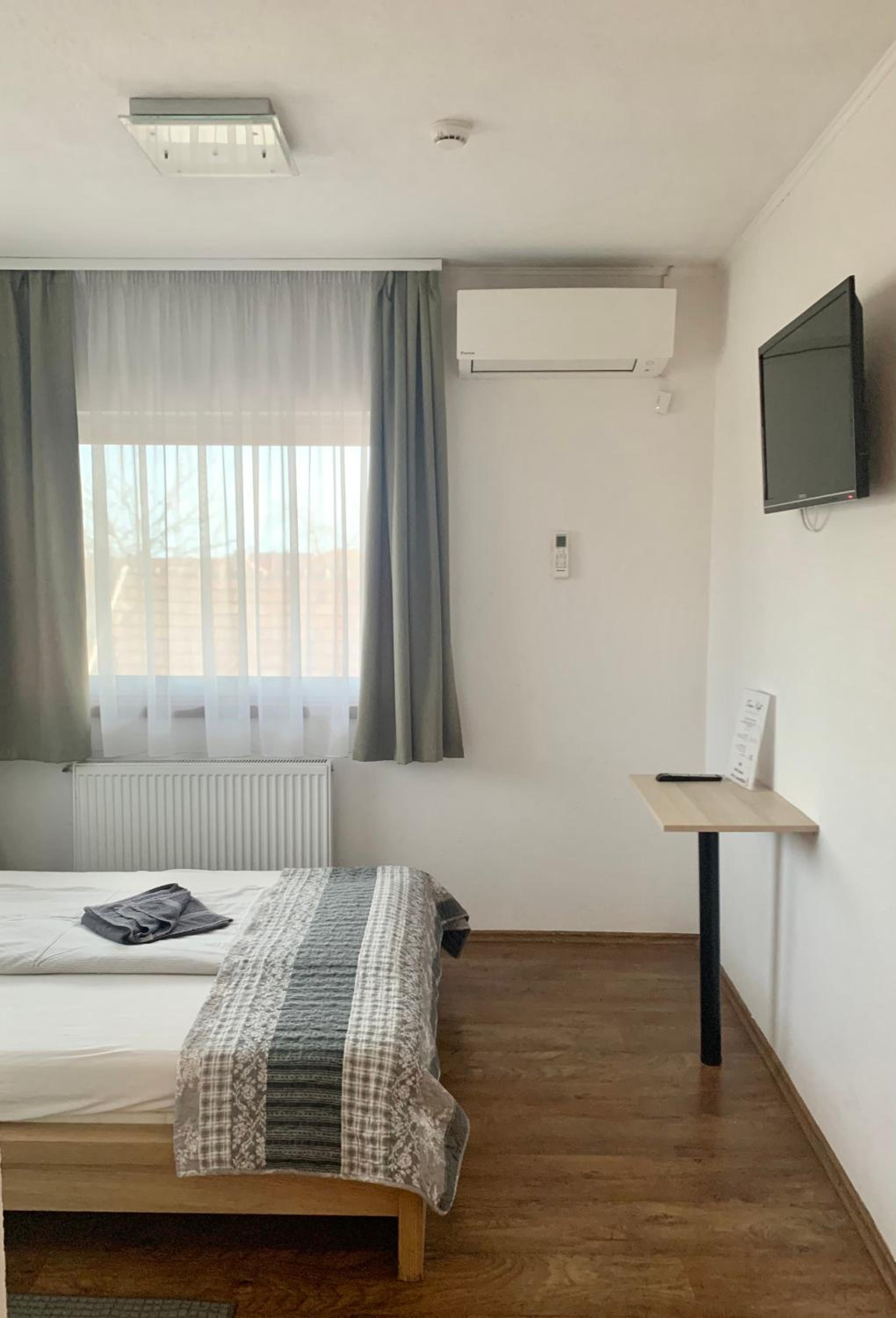 Single Room with Bathroom