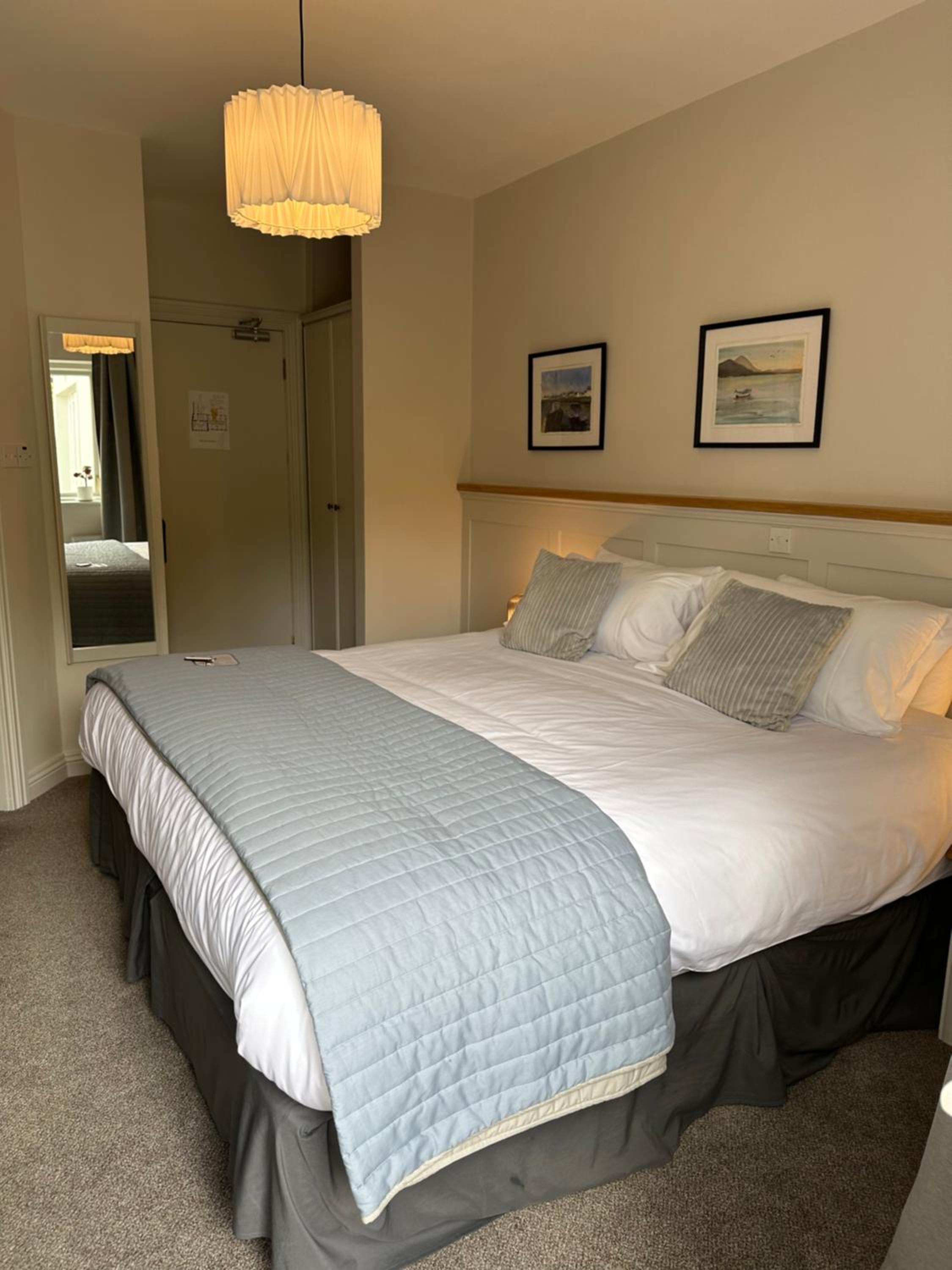 Double or Twin Room with Mountain View photo 2