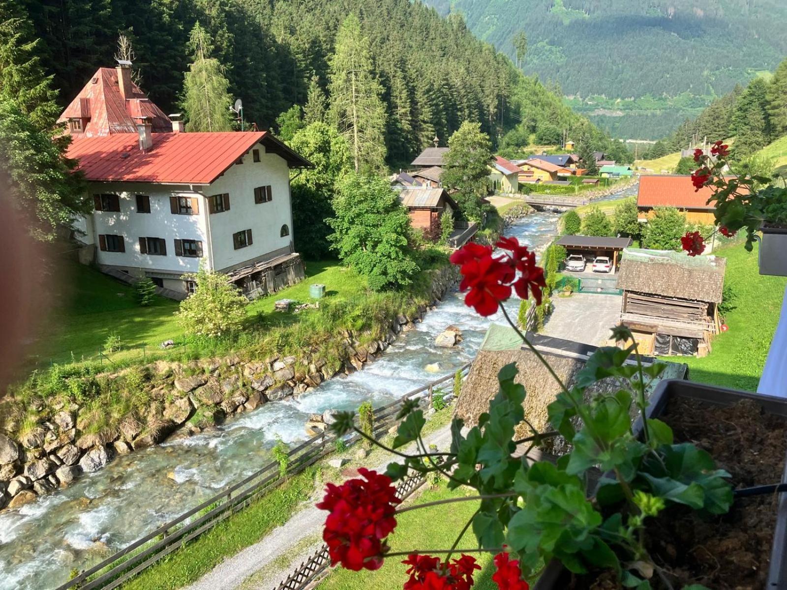 Double Room with Balcony photo 3