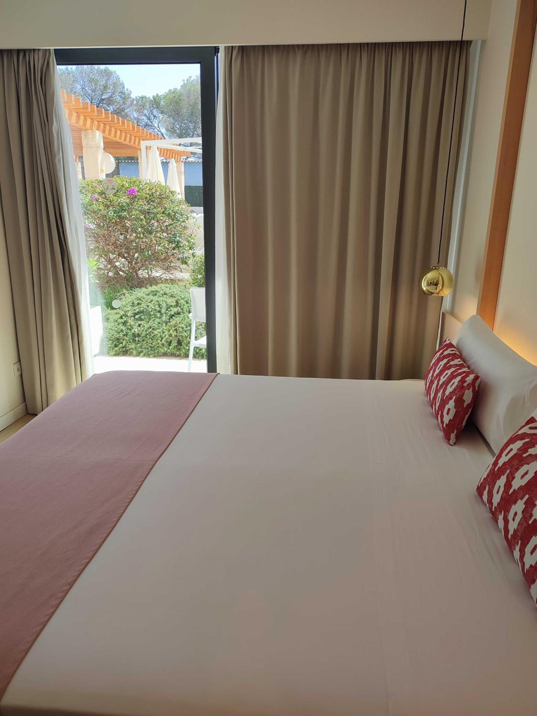 Double Room with Garden View - Photo 18