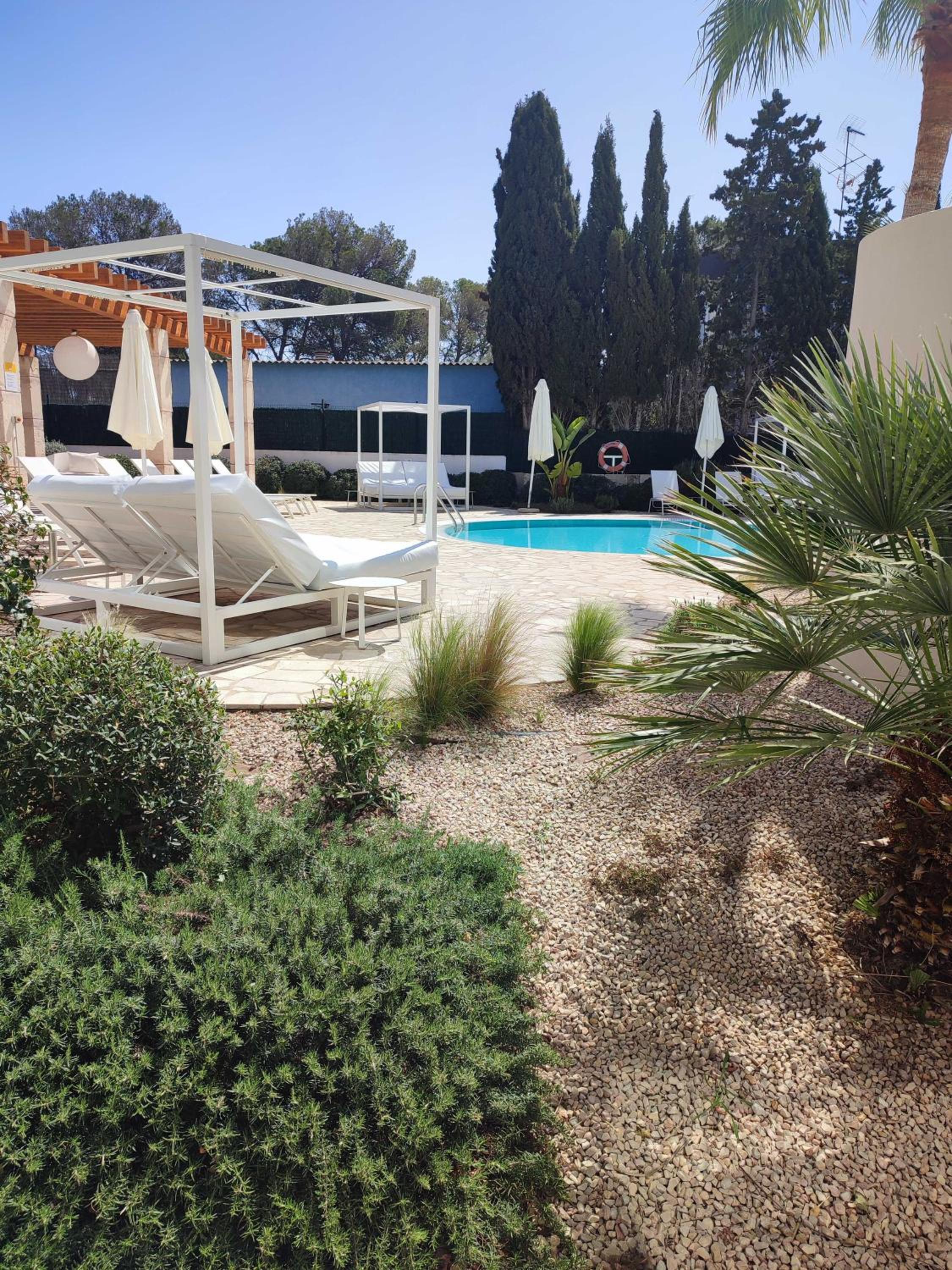 Double Room with Garden View - Photo 19