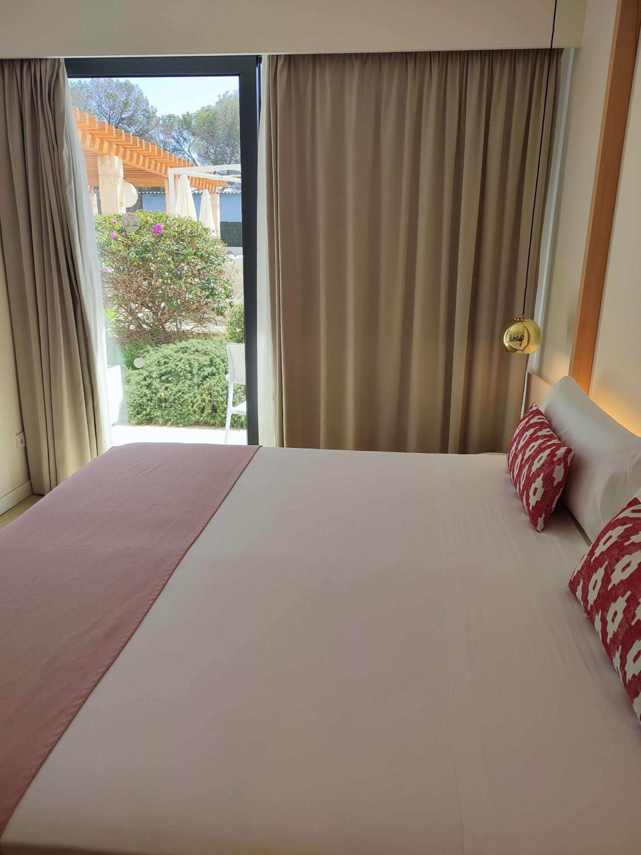 Double Room with Garden View - Photo 7