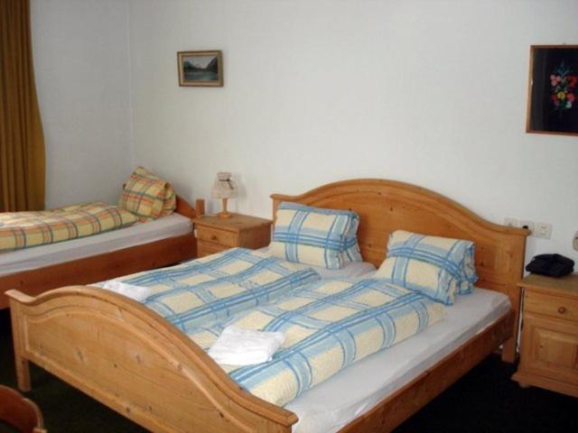 Triple Room with Bathroom - Photo 1
