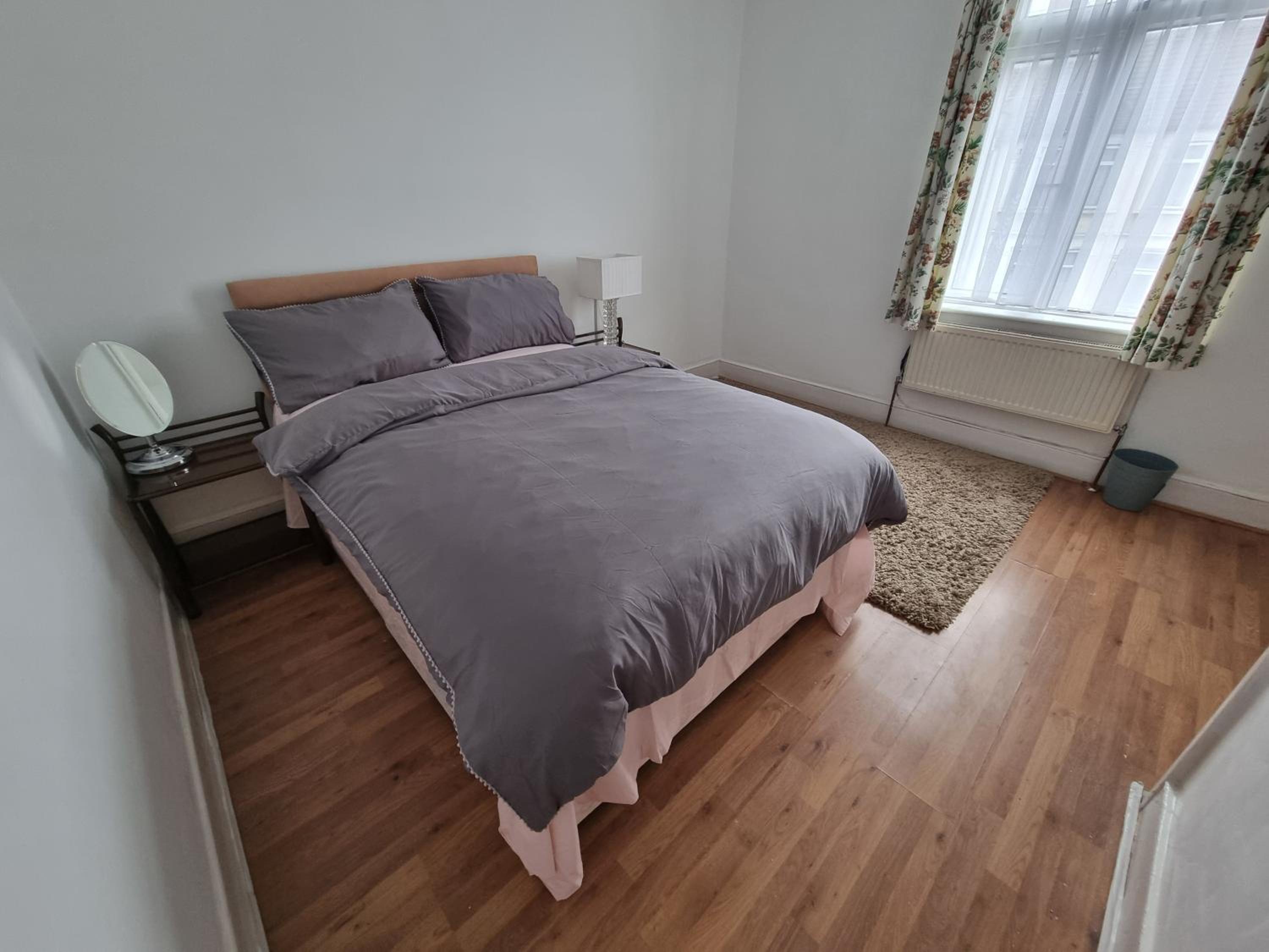 Double Room With Shared Bathroom photo 2