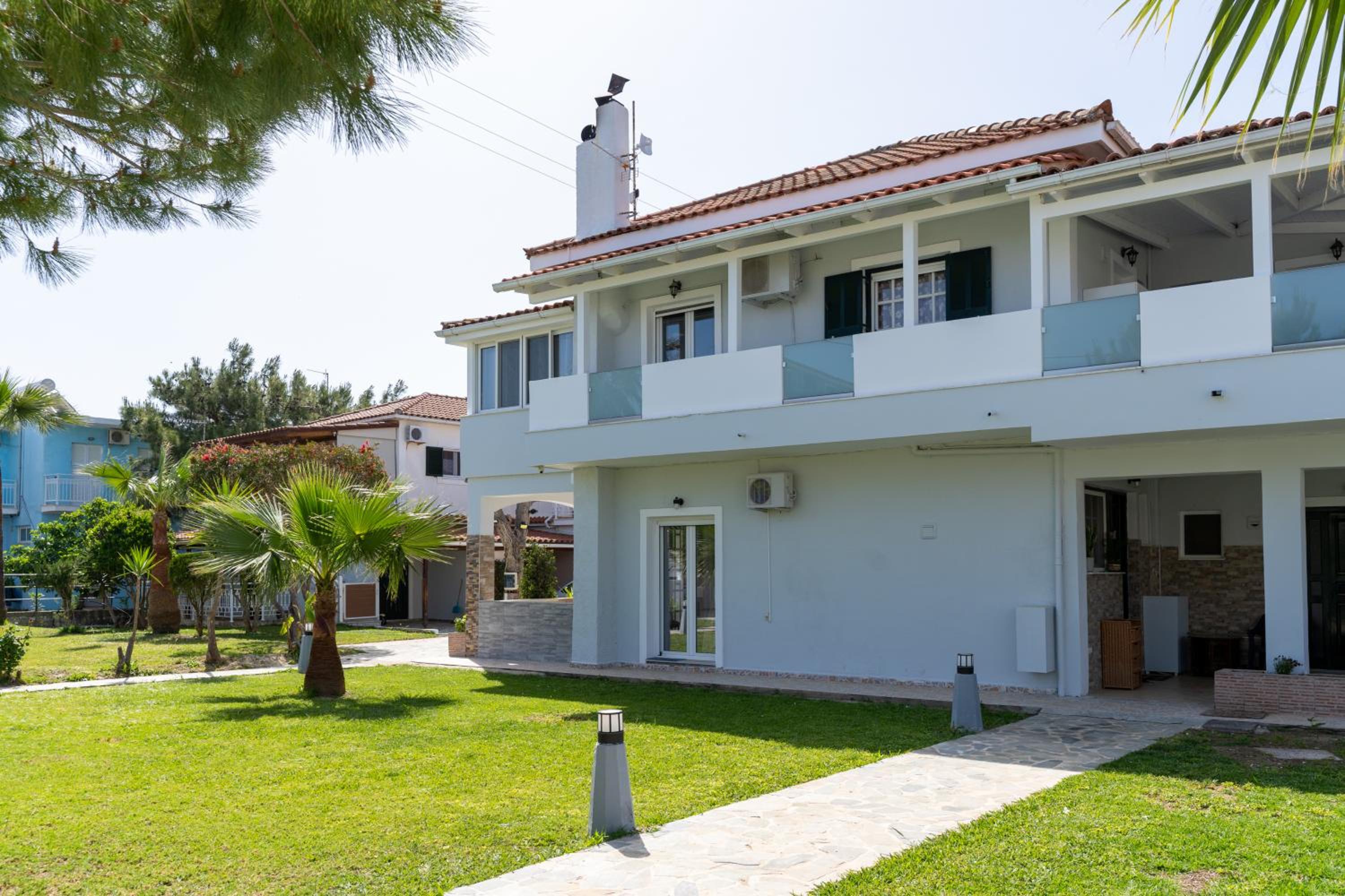 Superior Villa photo 2