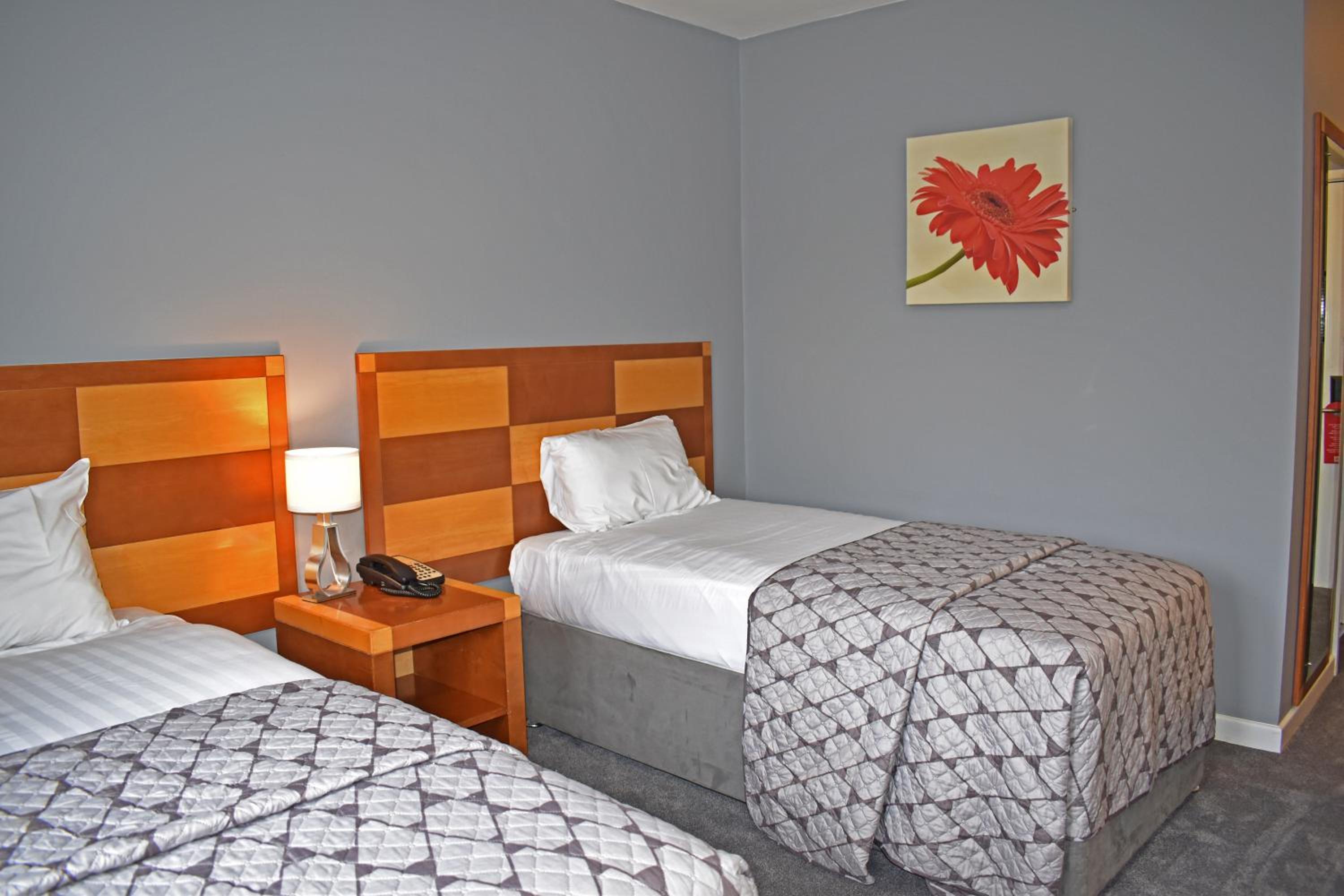 Business Twin Room - Photo 15