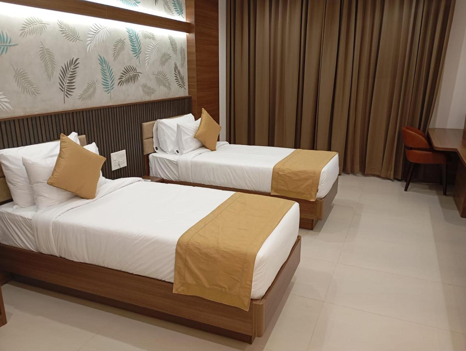 Twin Room with View