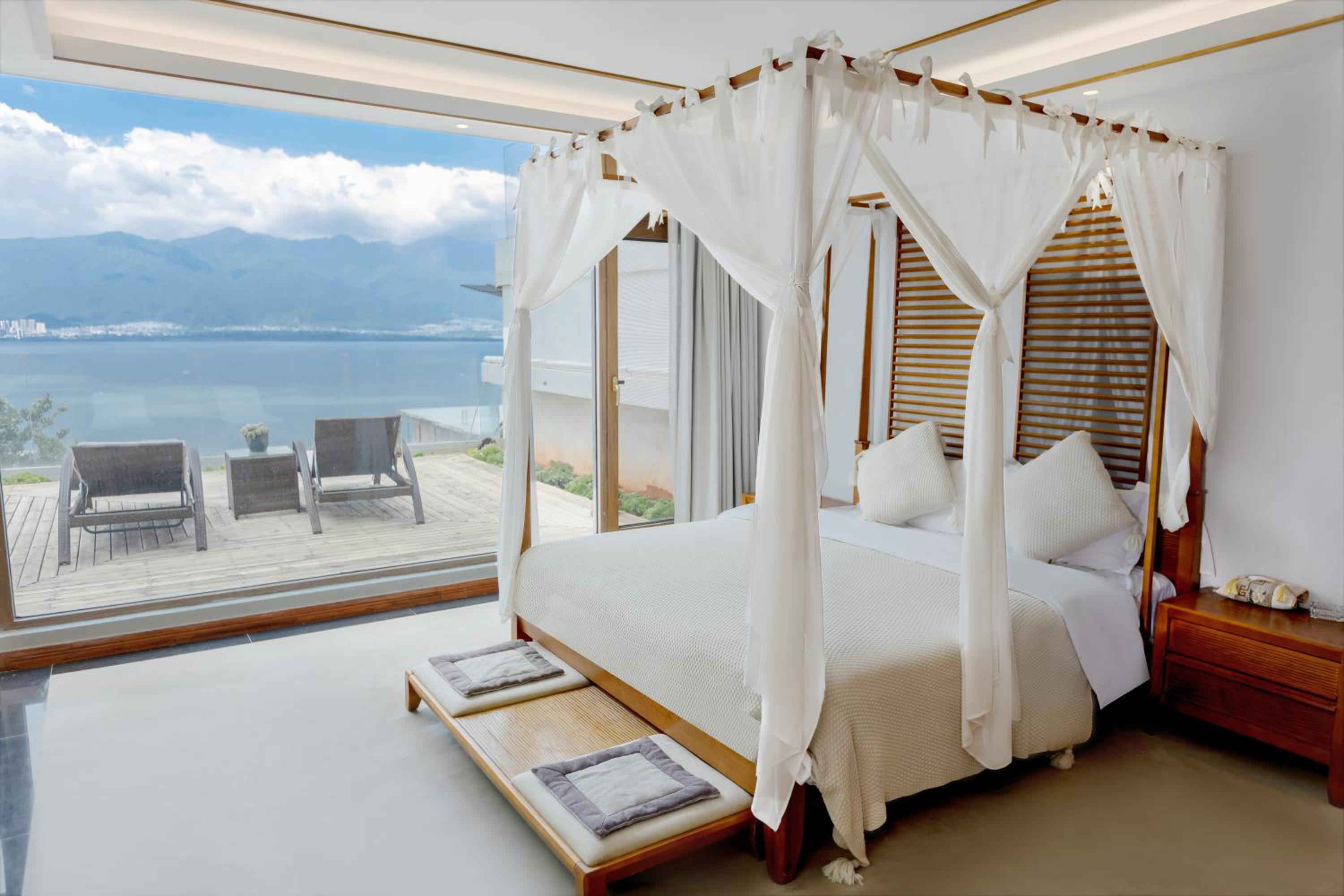 Sea View Garden Family Suite