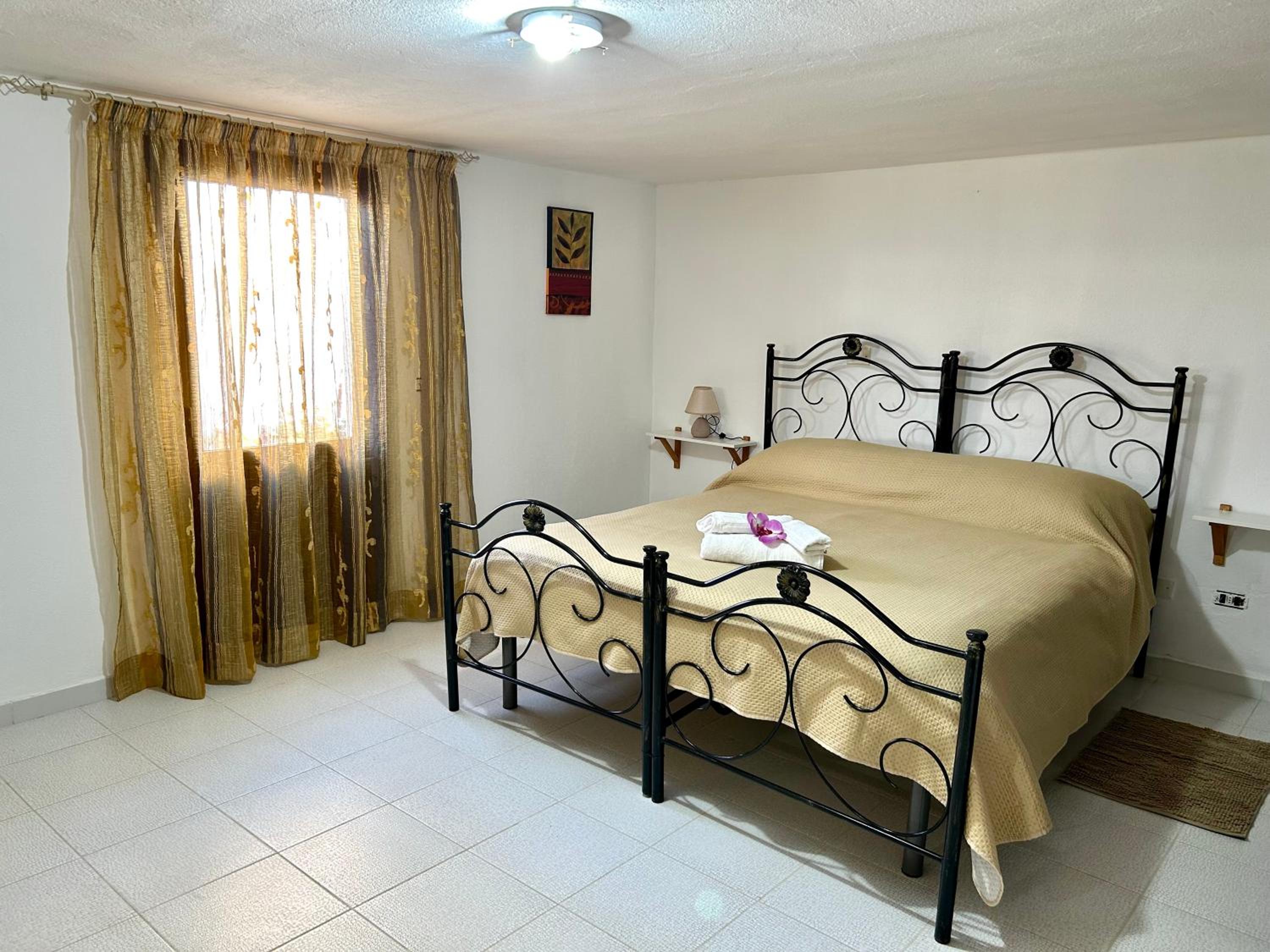 One-Bedroom House photo 3