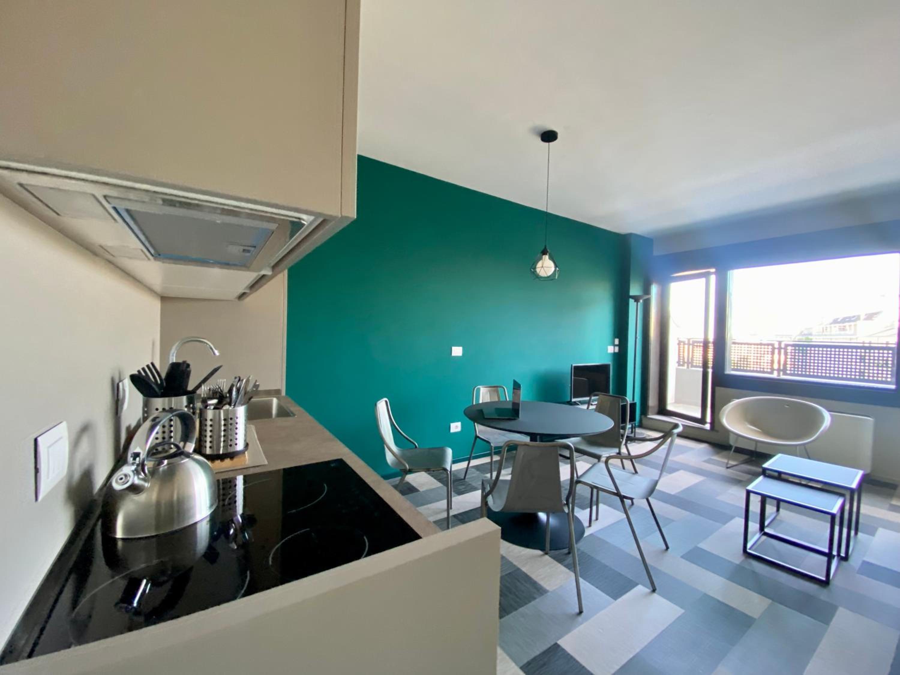 Apartment 4 photo 3