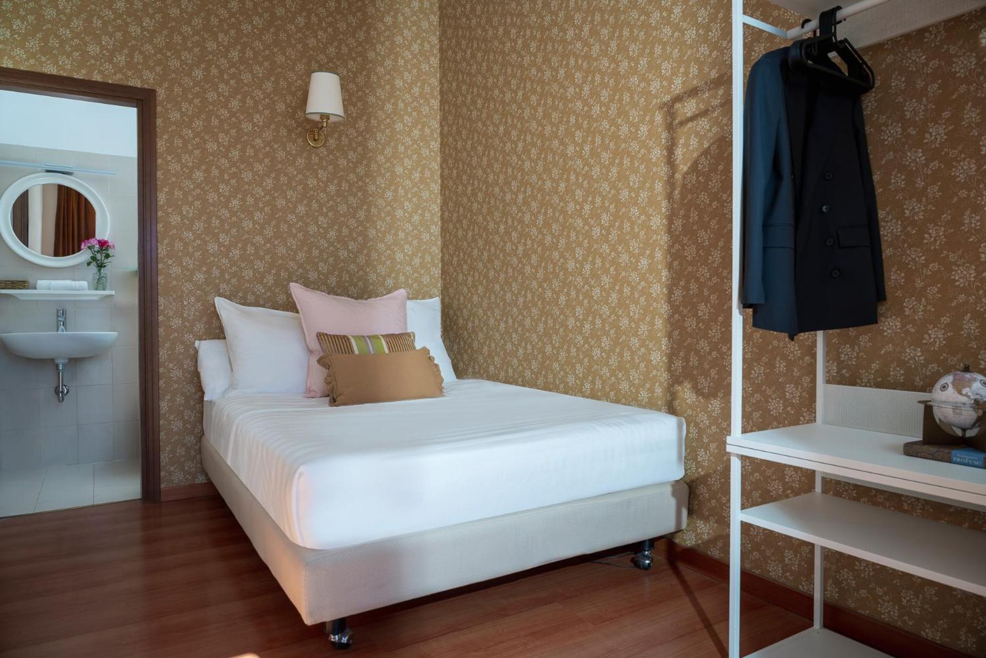 Budget Double Room photo 1