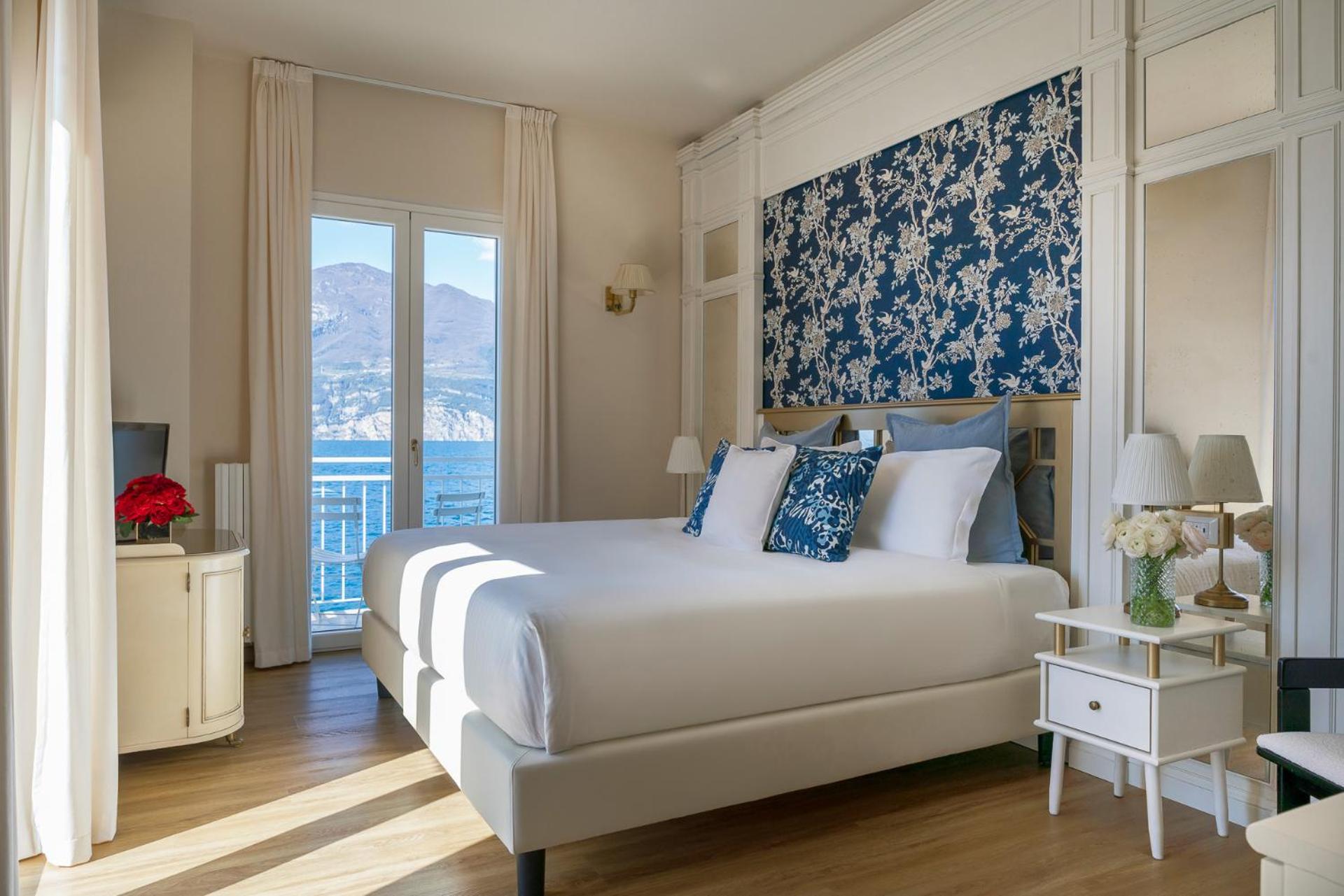 King Room with Lake View