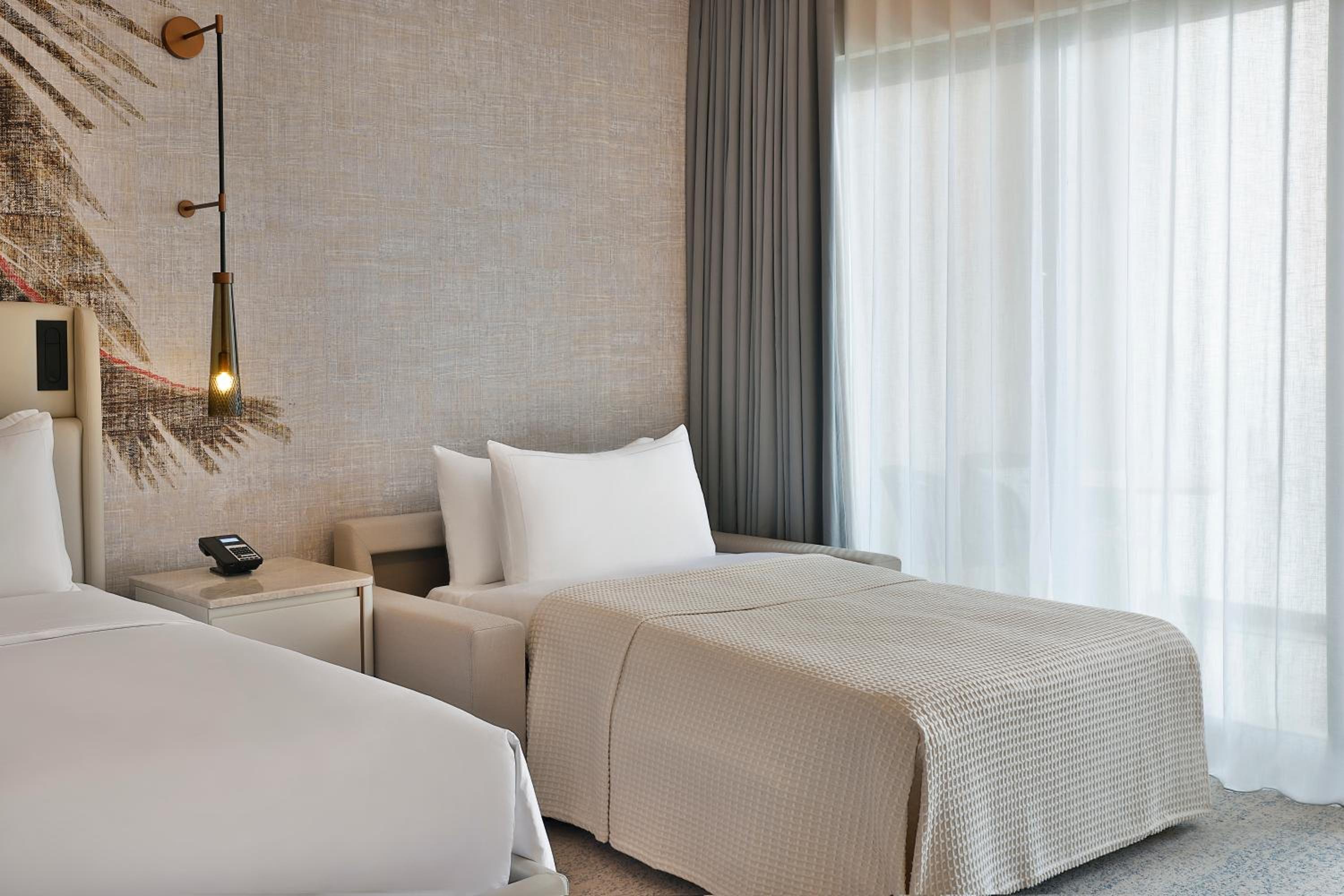 Premier King Room - Photo 3