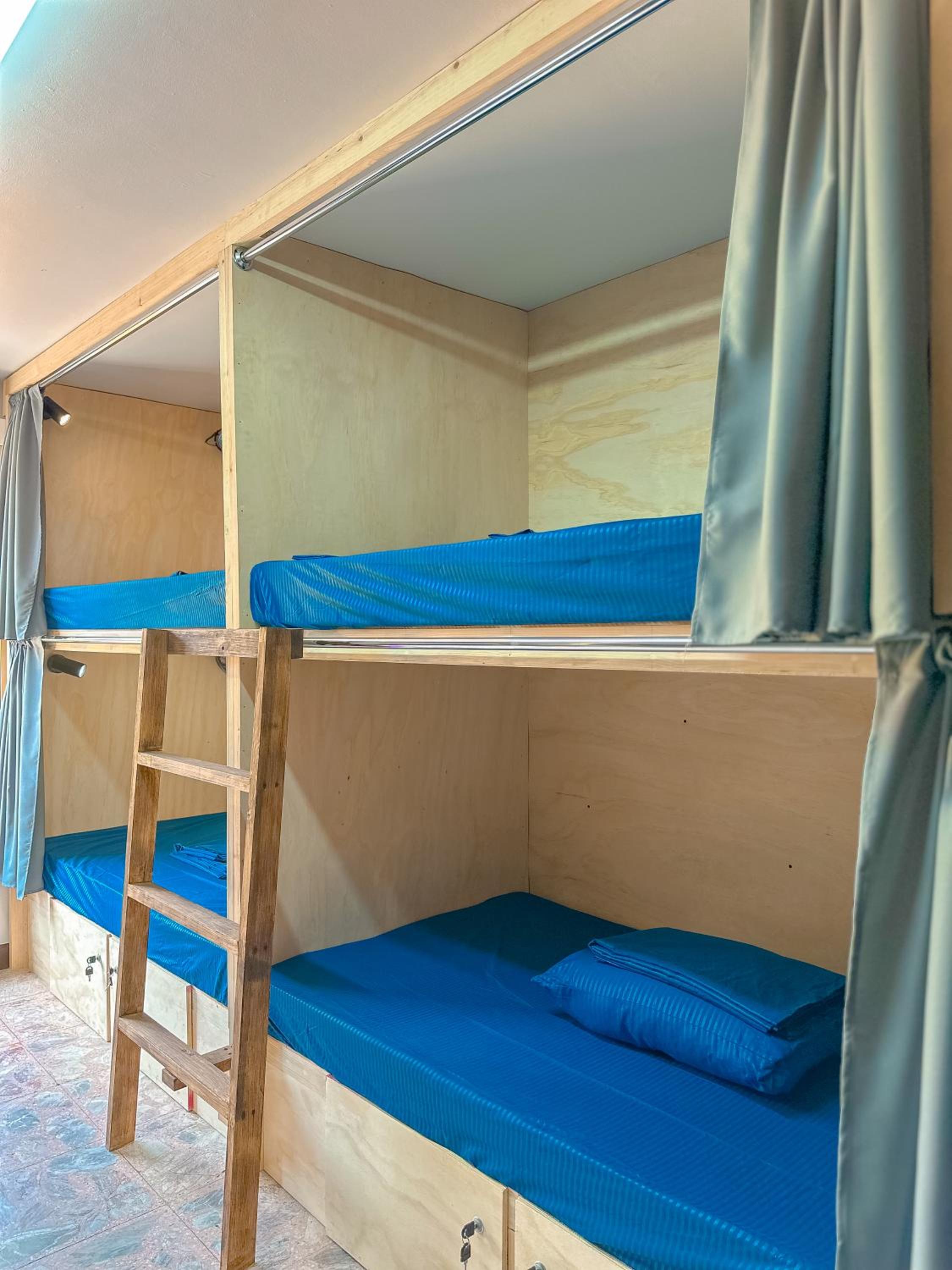 Bed In 8-Bed Mixed Dormitory Room photo 3