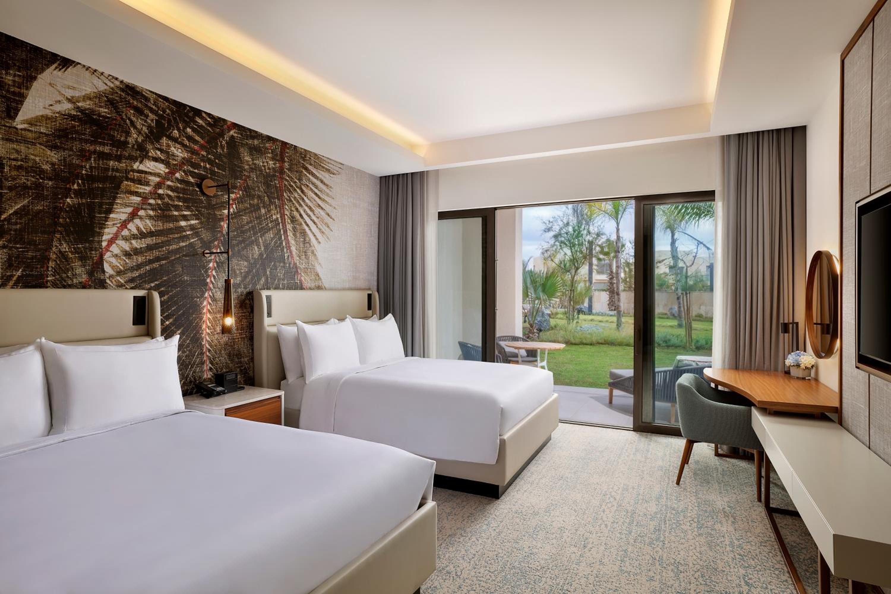 Deluxe Queen Room with Two Queen Beds and Garden View - Photo 3