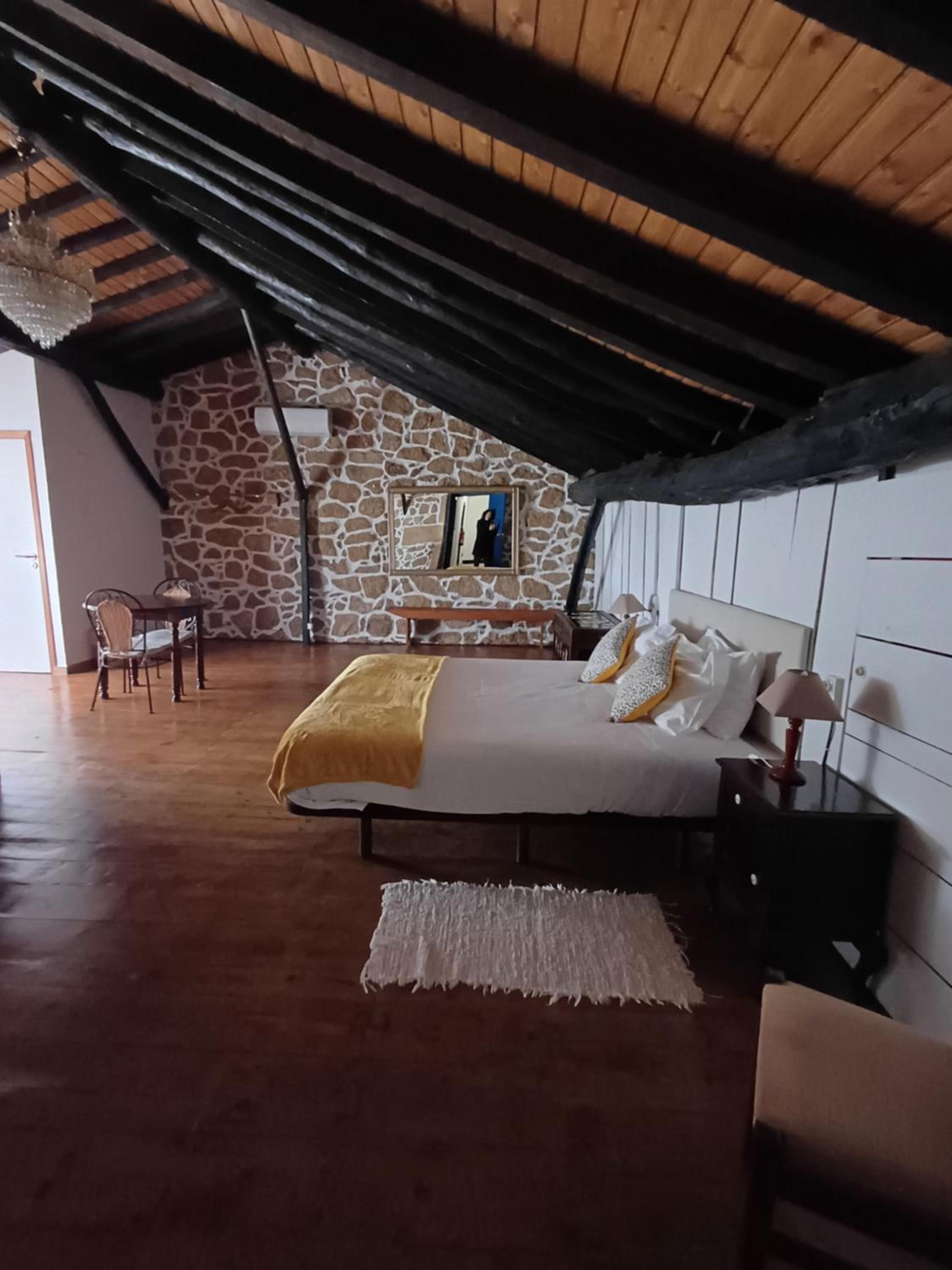 Large Double Room photo 1