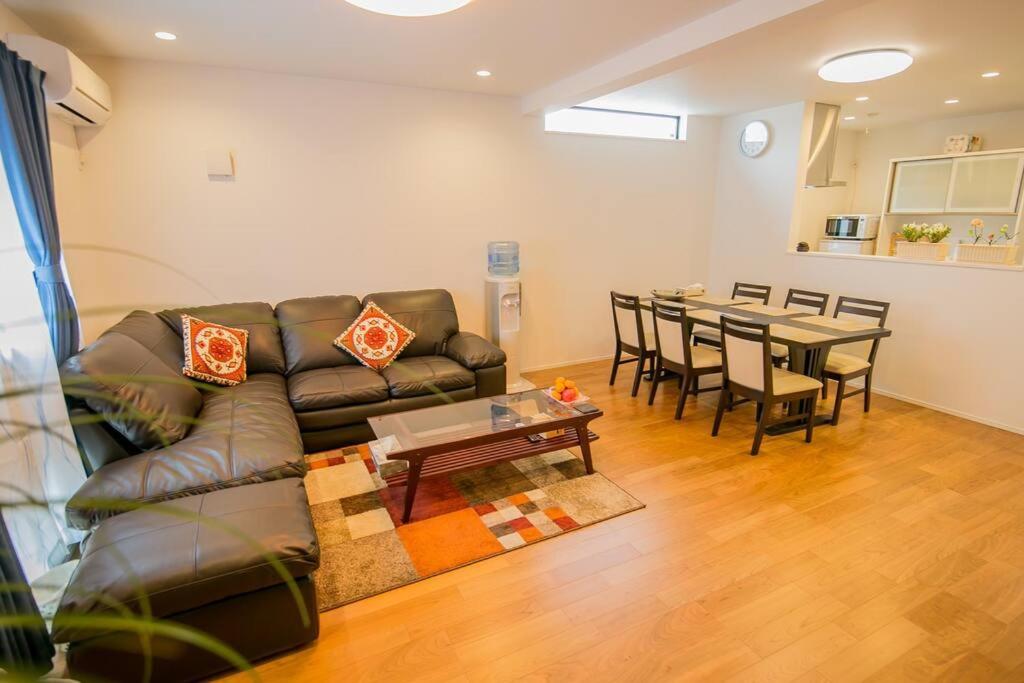Three-Bedroom Villa photo 3