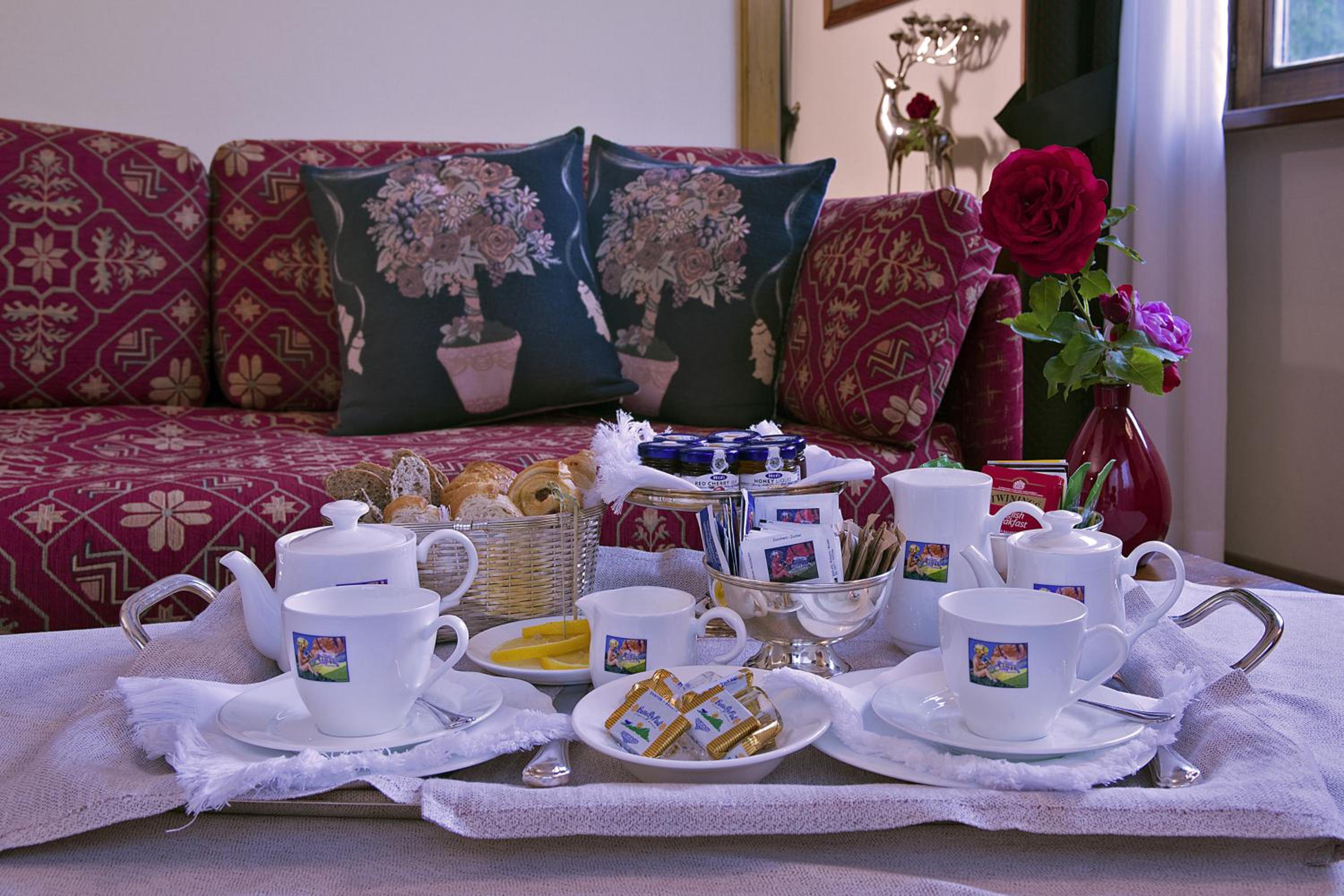 Suite - Photo 4
