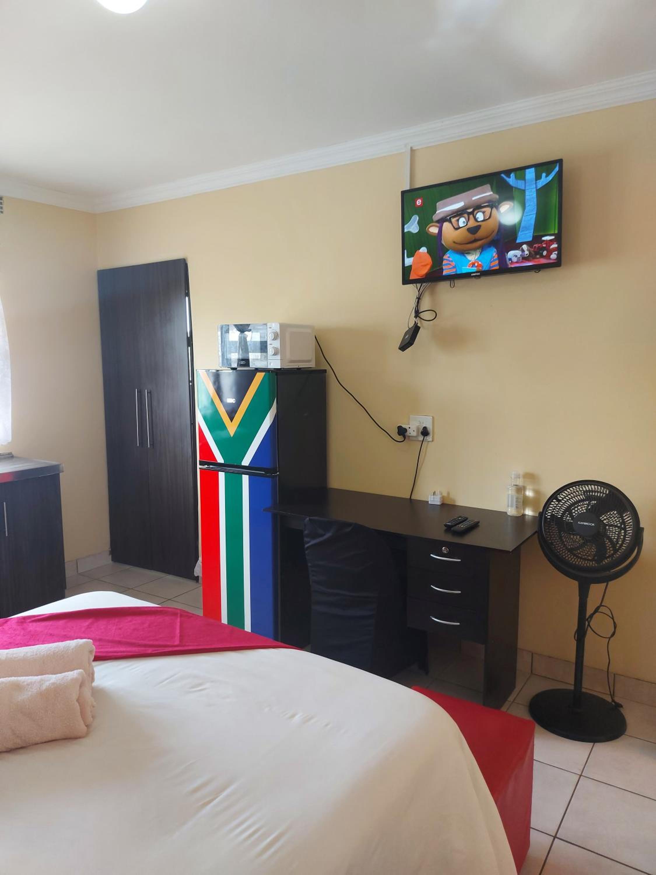 Classic Twin Room - Photo 7