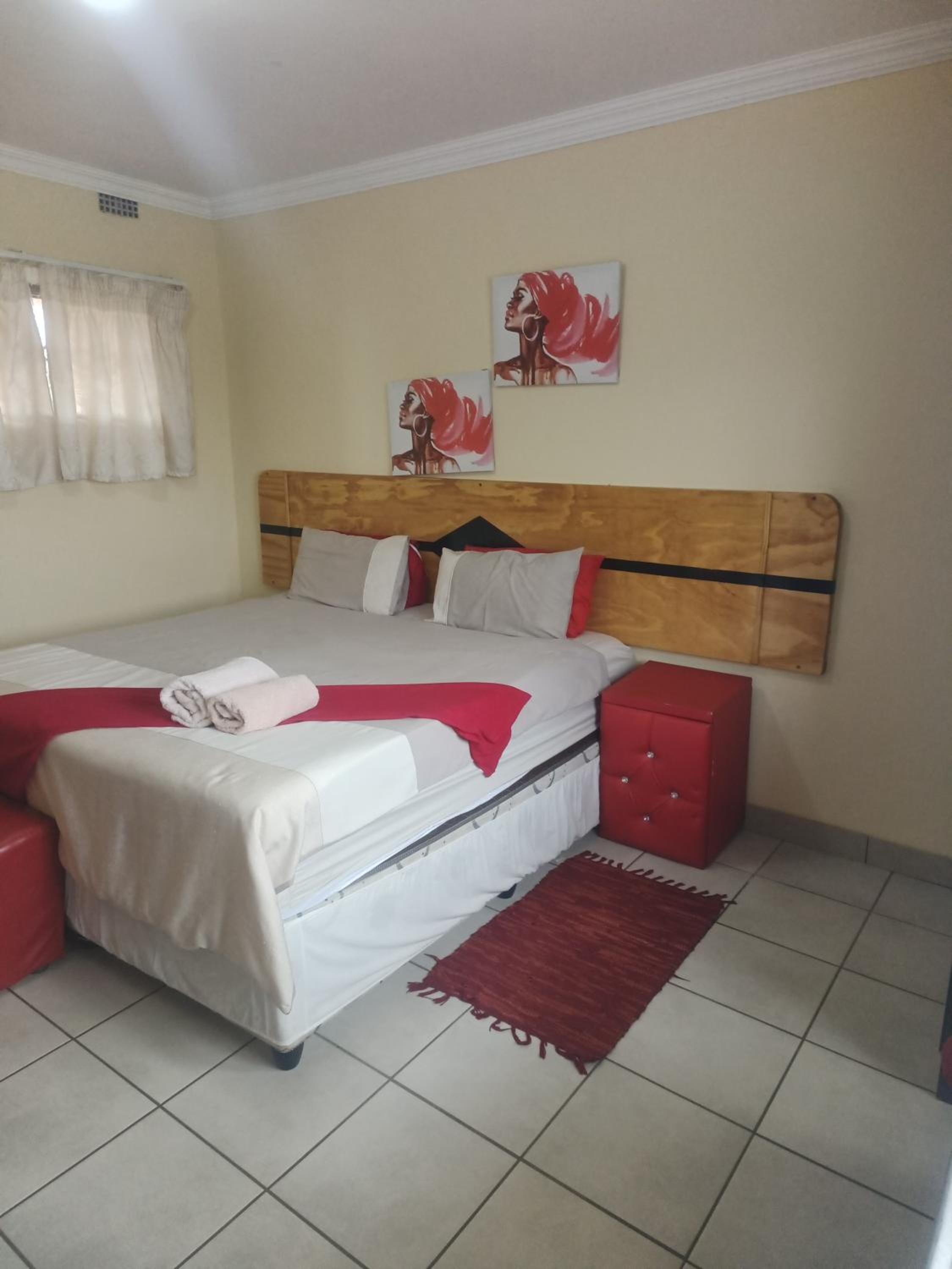 Classic Twin Room - Photo 8